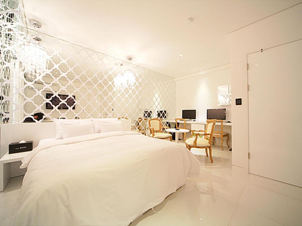 Motel Sinchon Gaeul 2*