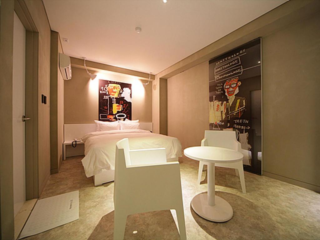 Sinchon Gaeul Motel