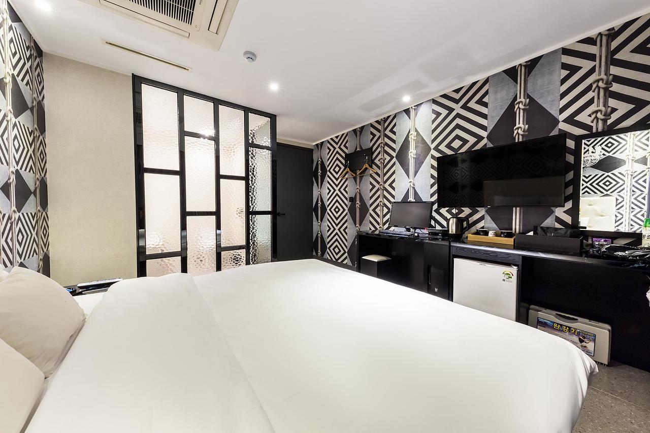 Cullinan Jongno 3*