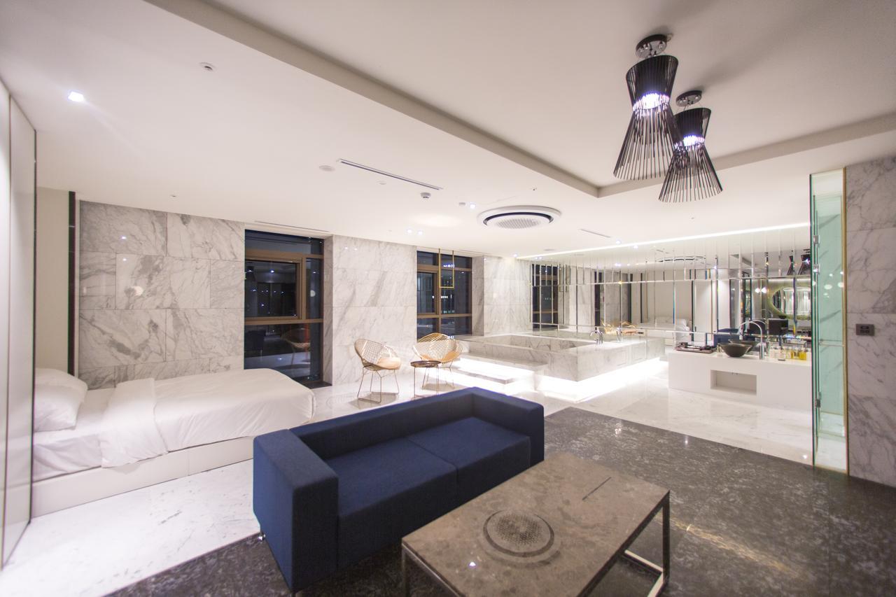 Stayrak Seoul