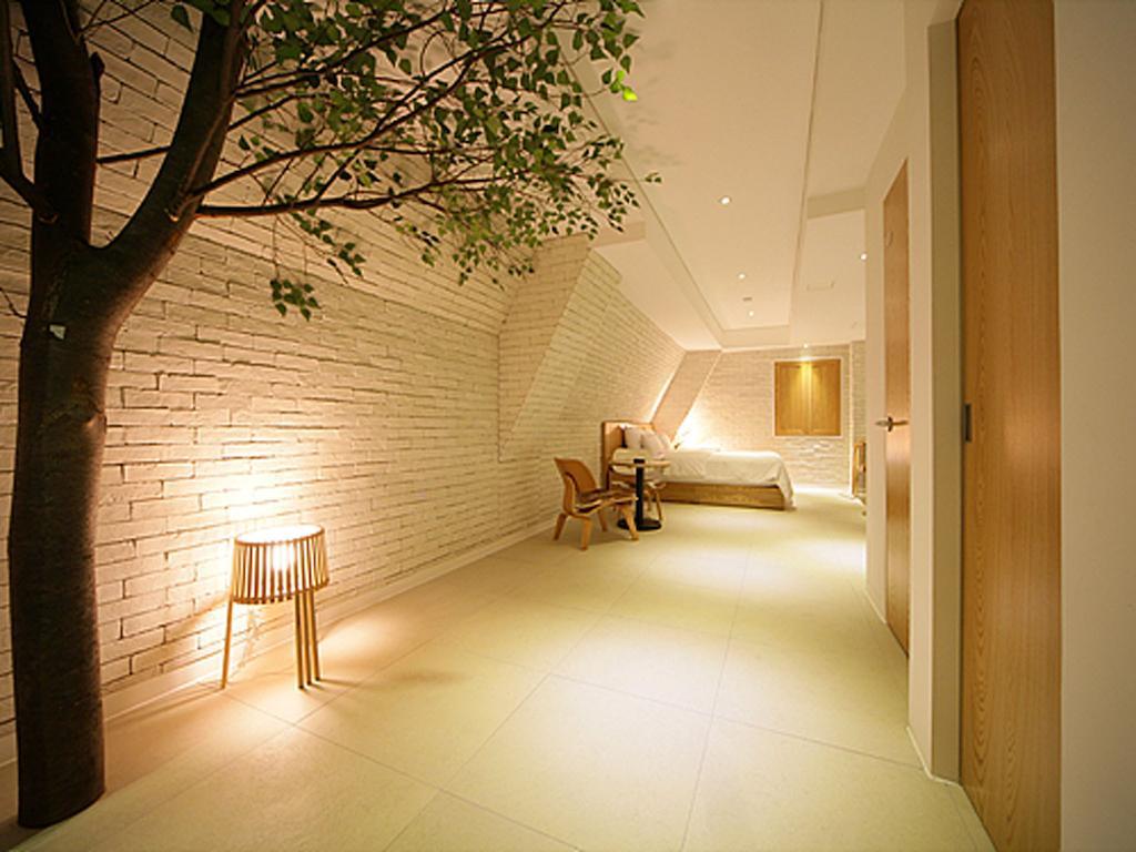 Sinchon Gaeul Motel 2*