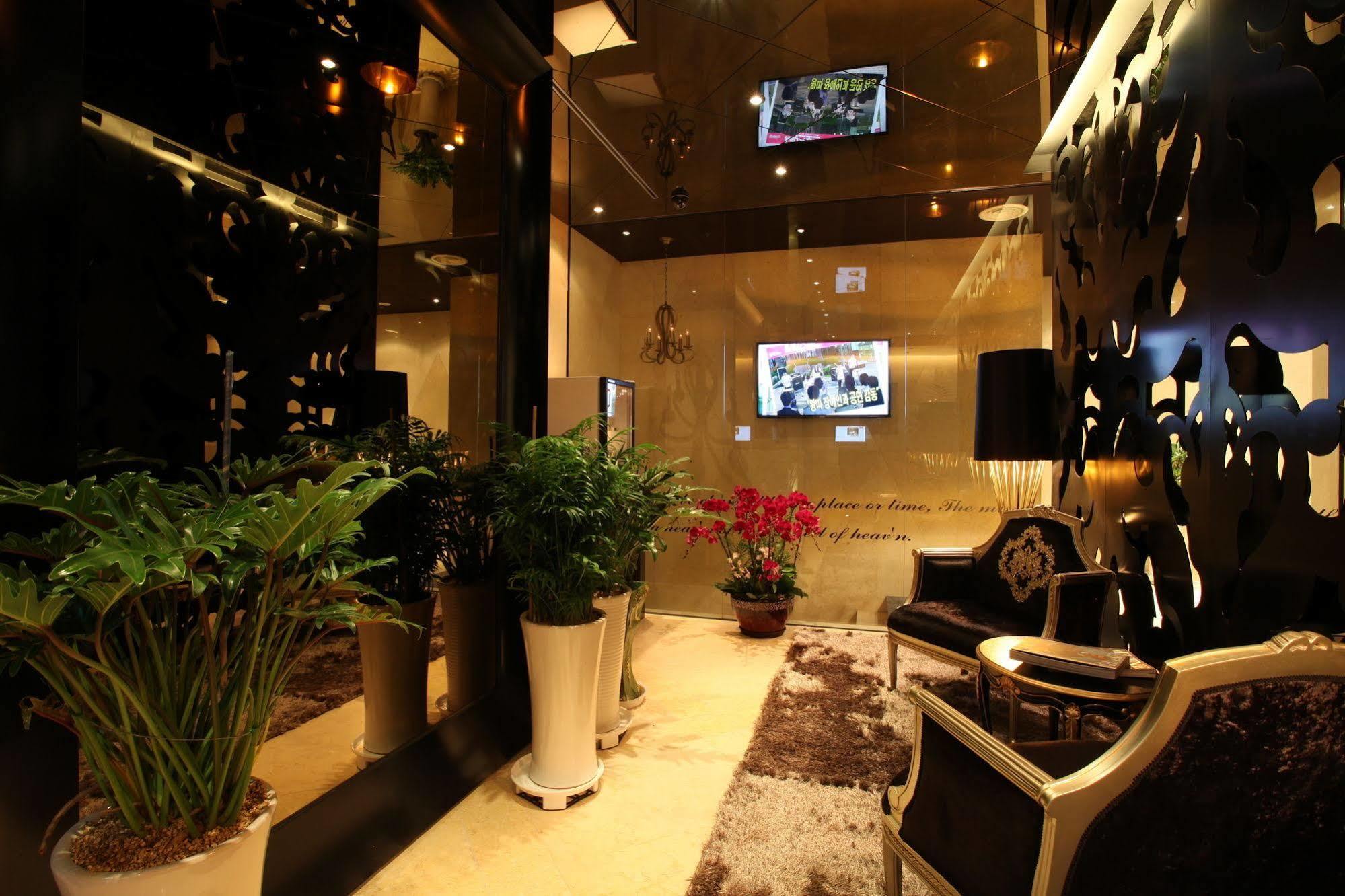 Hotel Cullinan Jongno 3*