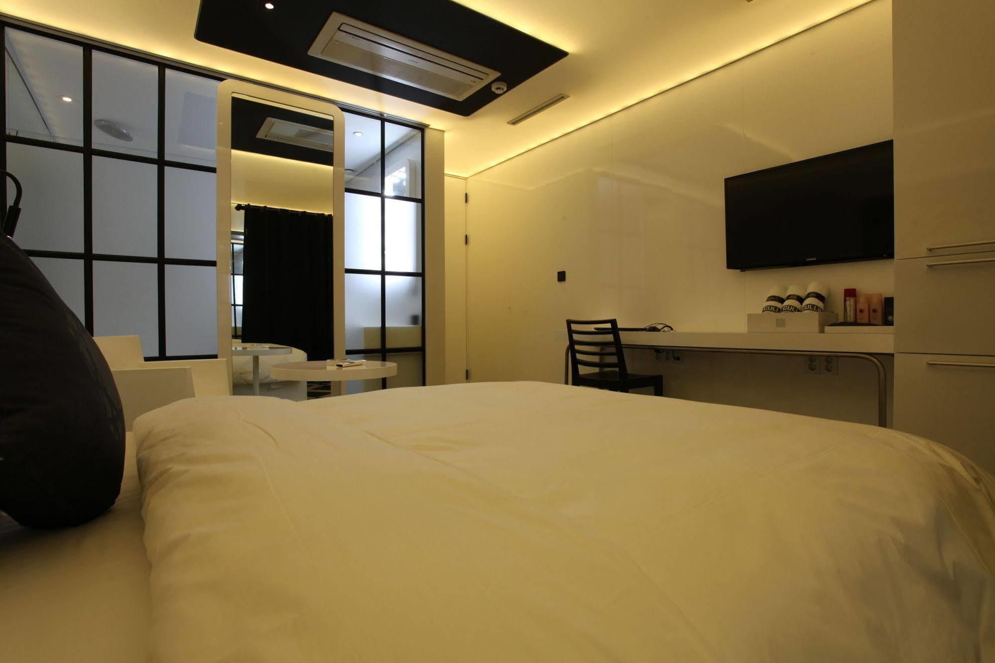 Cullinan Jongno 3*