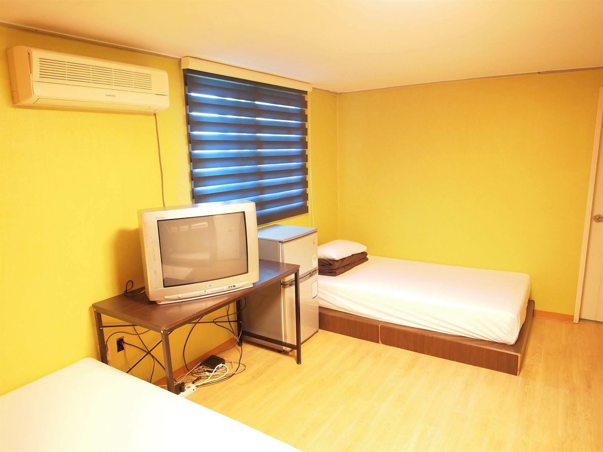 Shinchon Hostel Seoul
