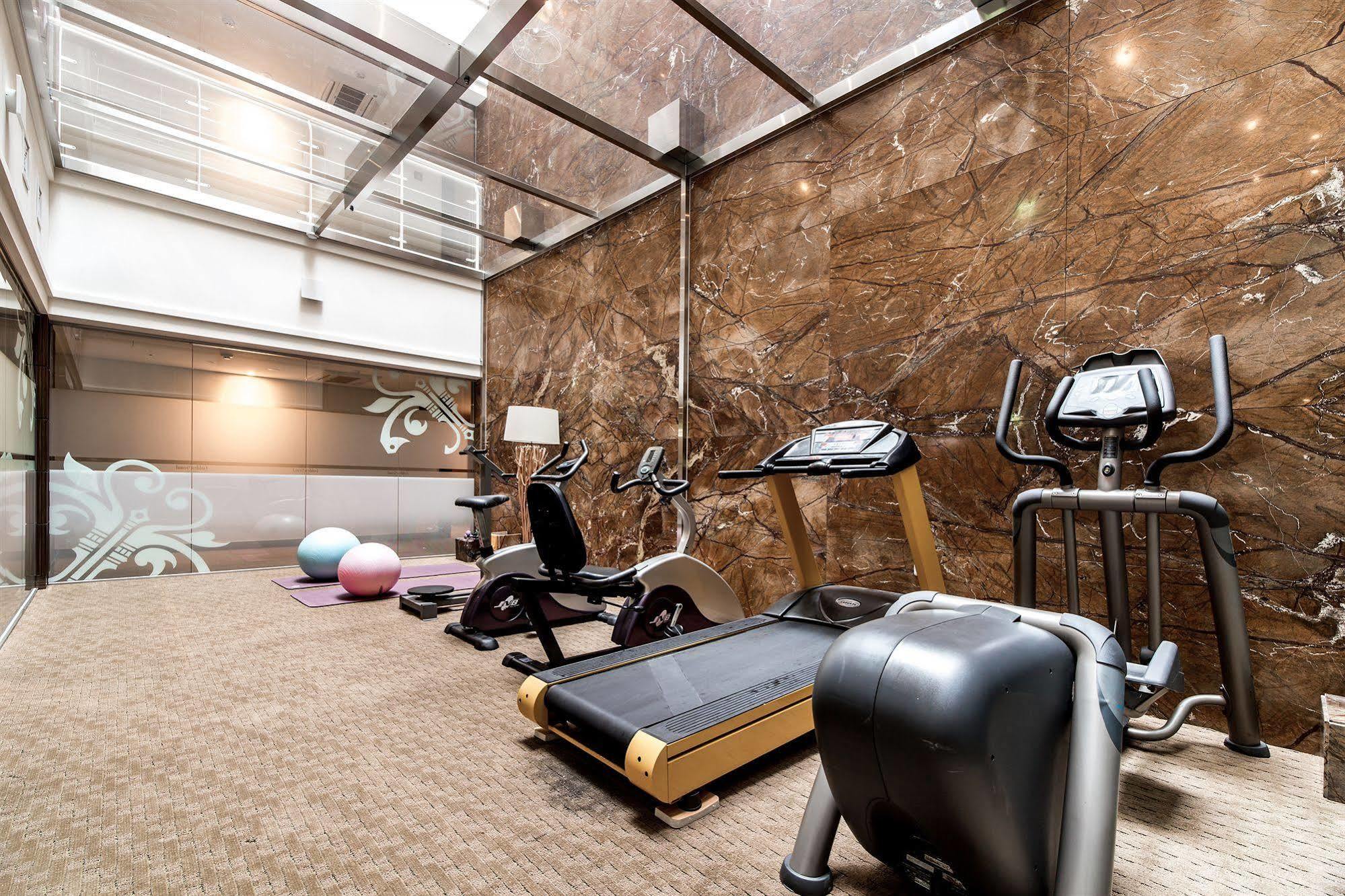 Golden Hotel 4*