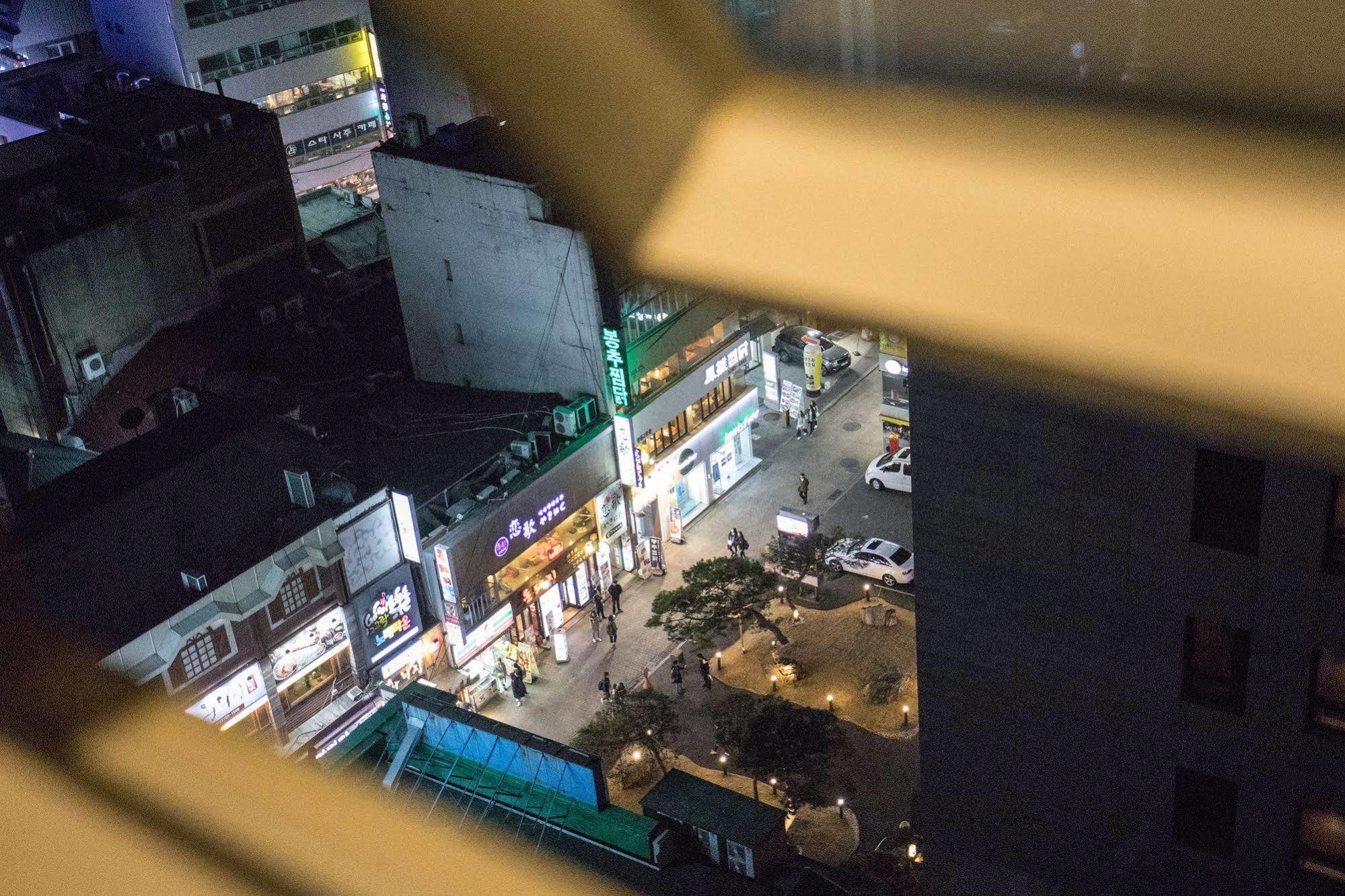 Step Myeongdong 1 *