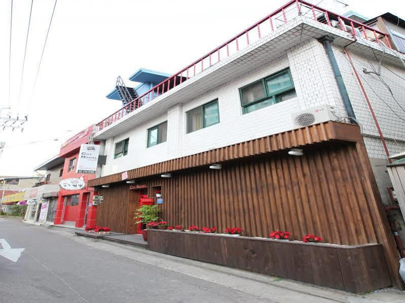 Naru Korea Hostel *