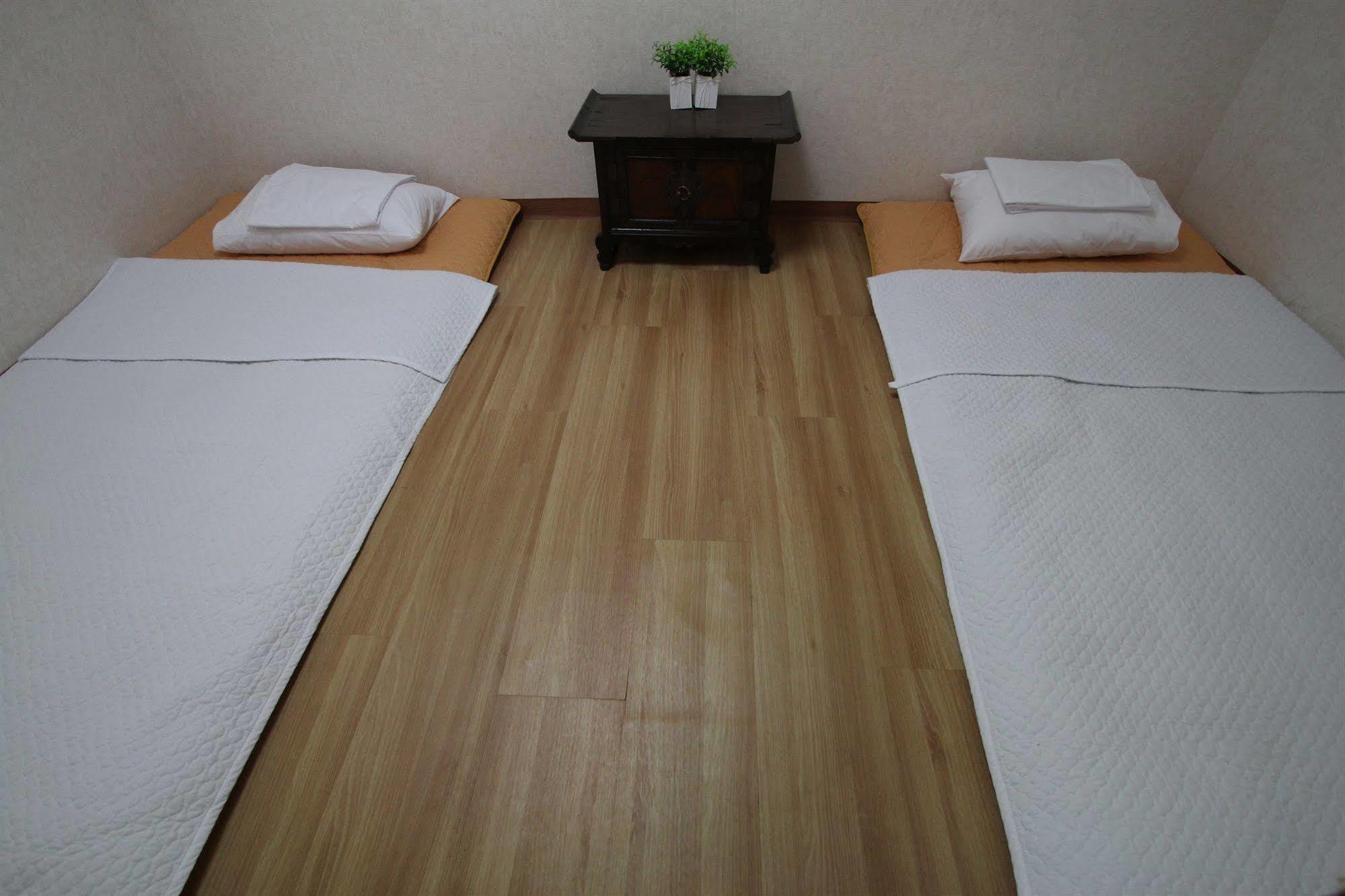 Guest house Icos 1 - Female Only 2*