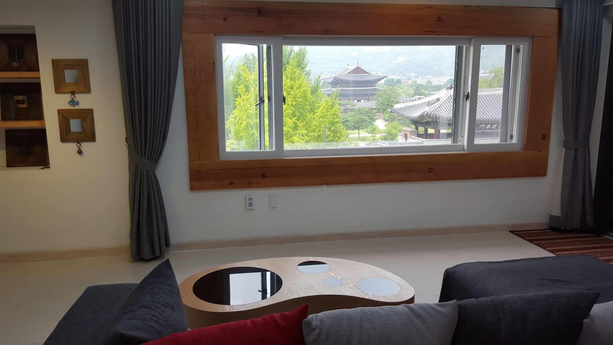 Woo 3* Seoul