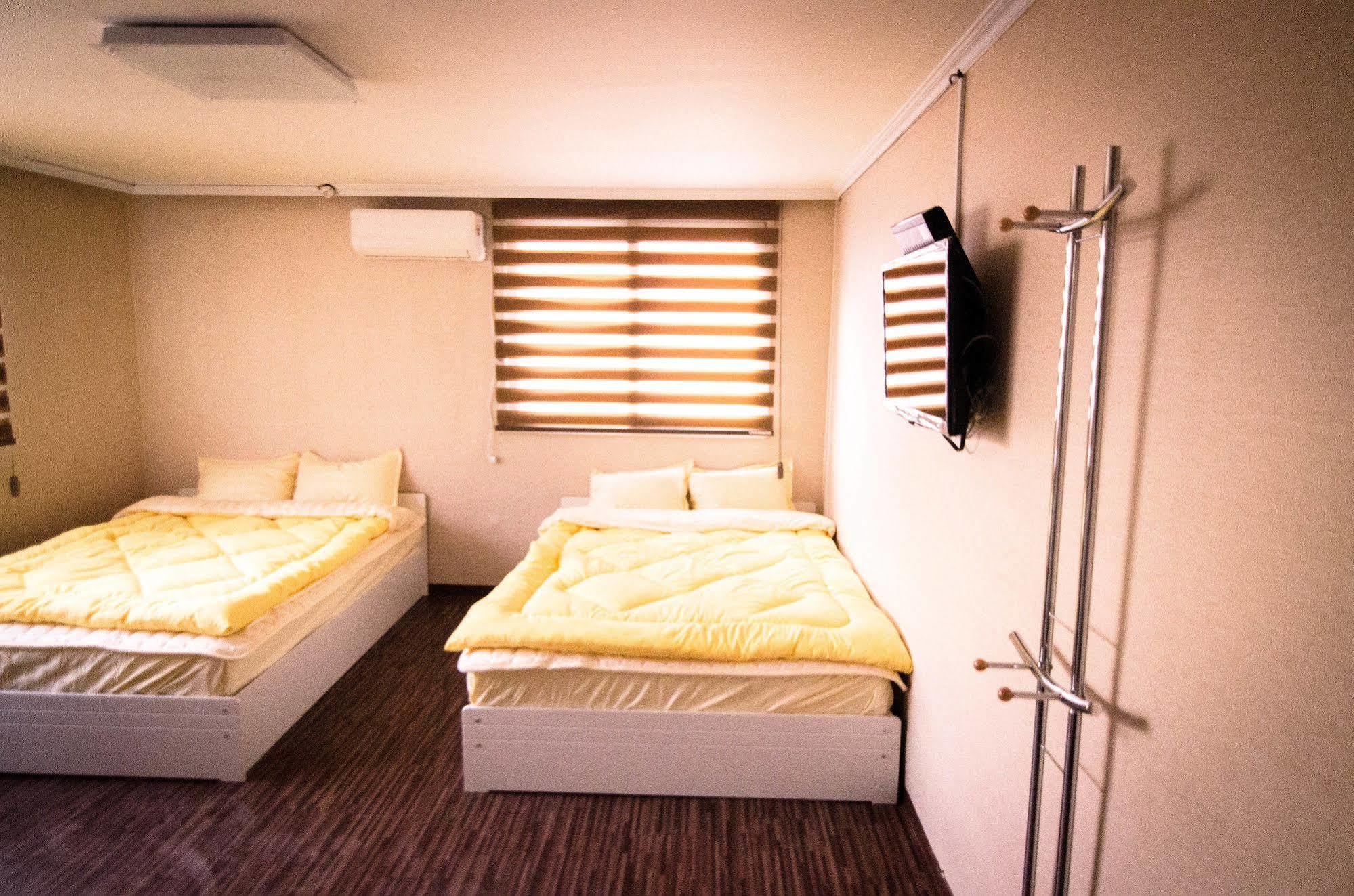Hostel Yakorea Hongdae
