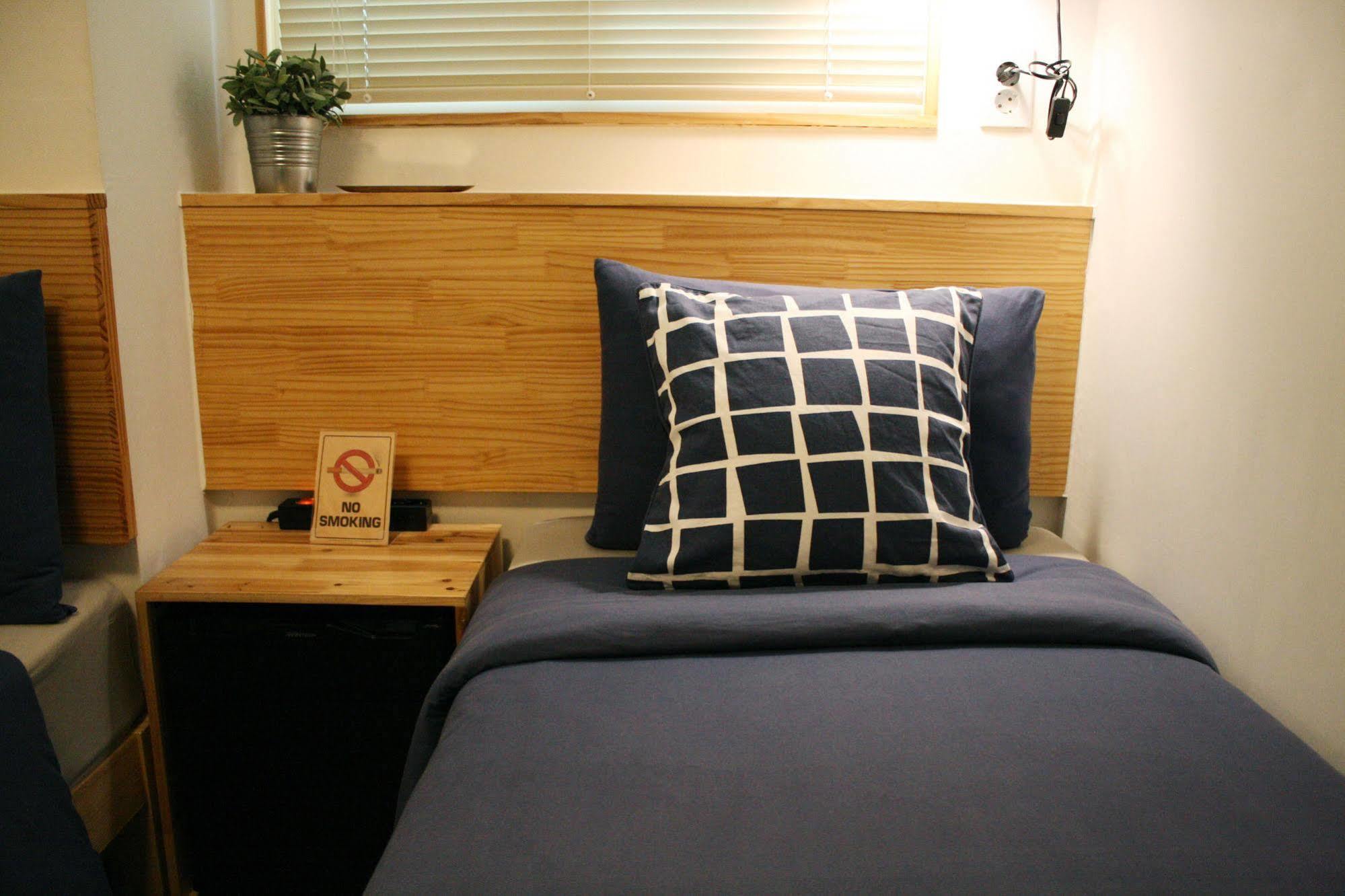 Beige 2nd Hostel *