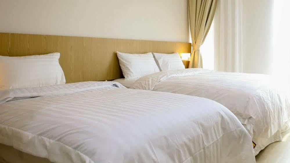 Hotel Khan 3*