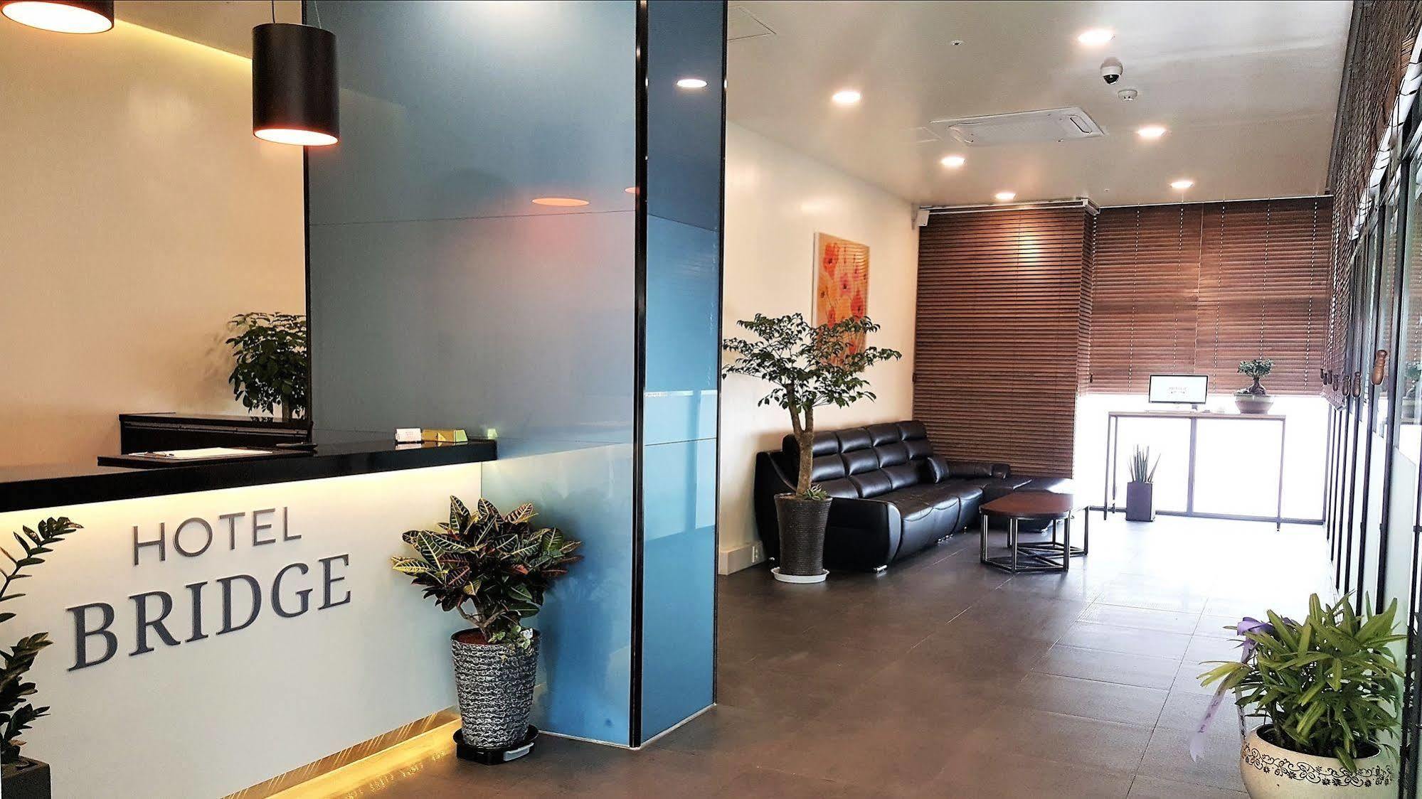 Hotel Bridge 3*