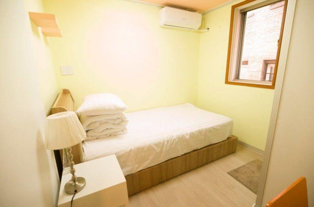 Lombard House -