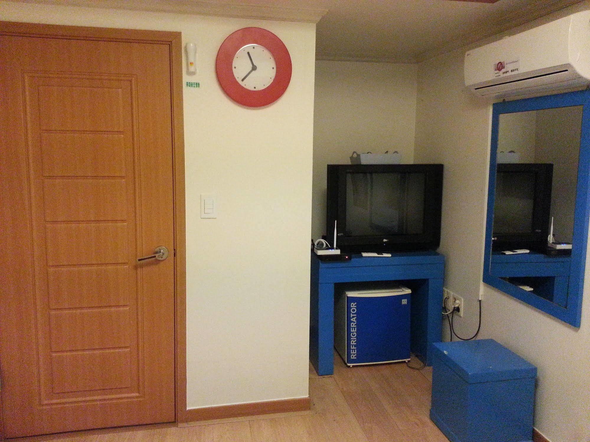 Hostel Oppa *