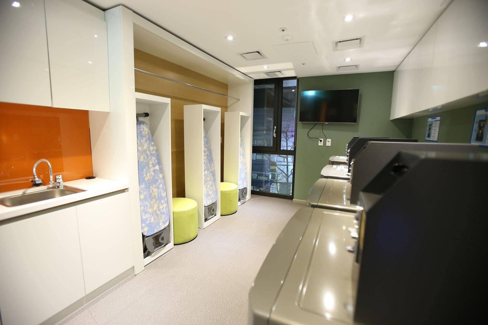 Travelodge Myeongdong Euljiro 4*