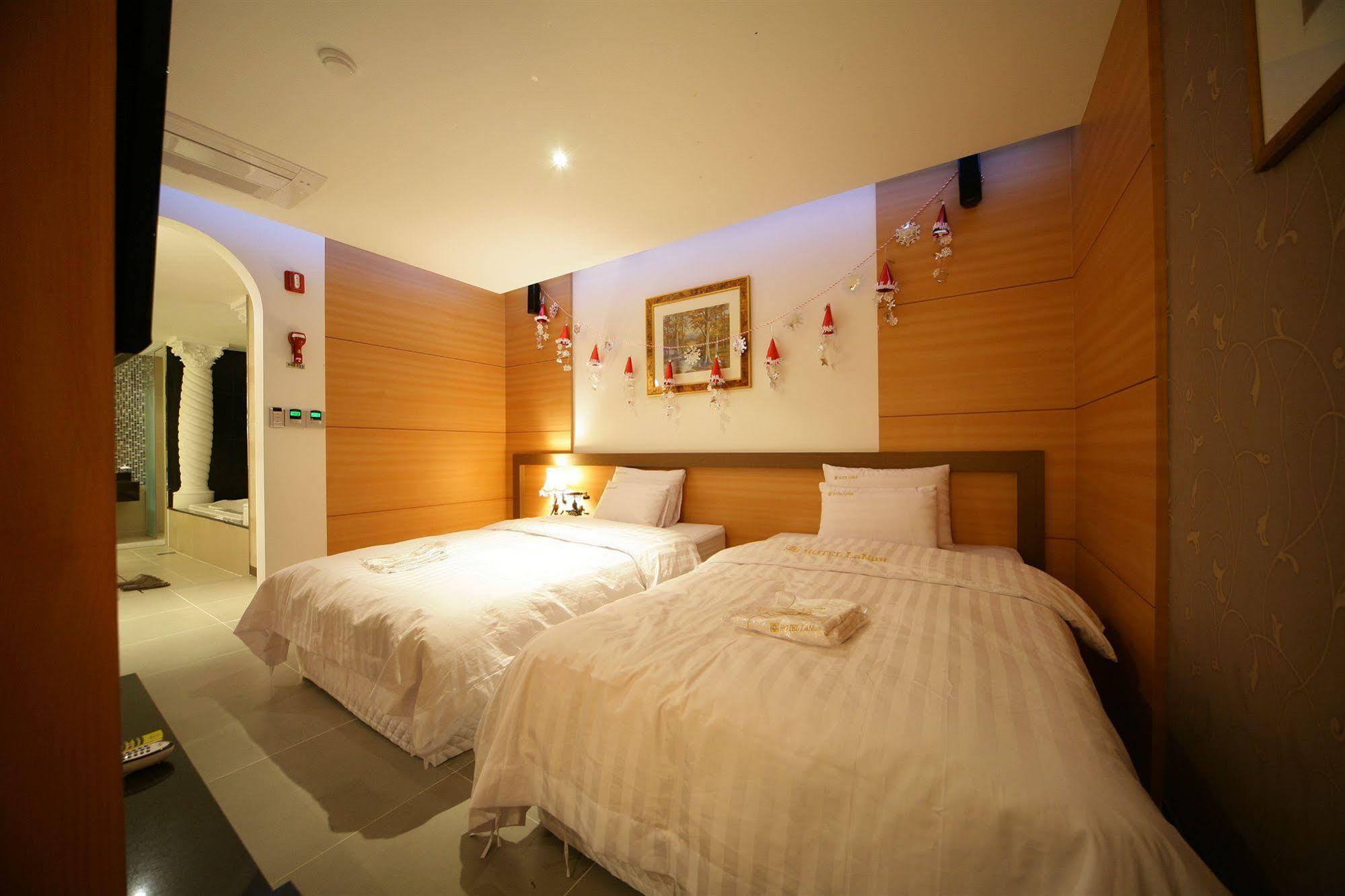 Hotel Lanuit