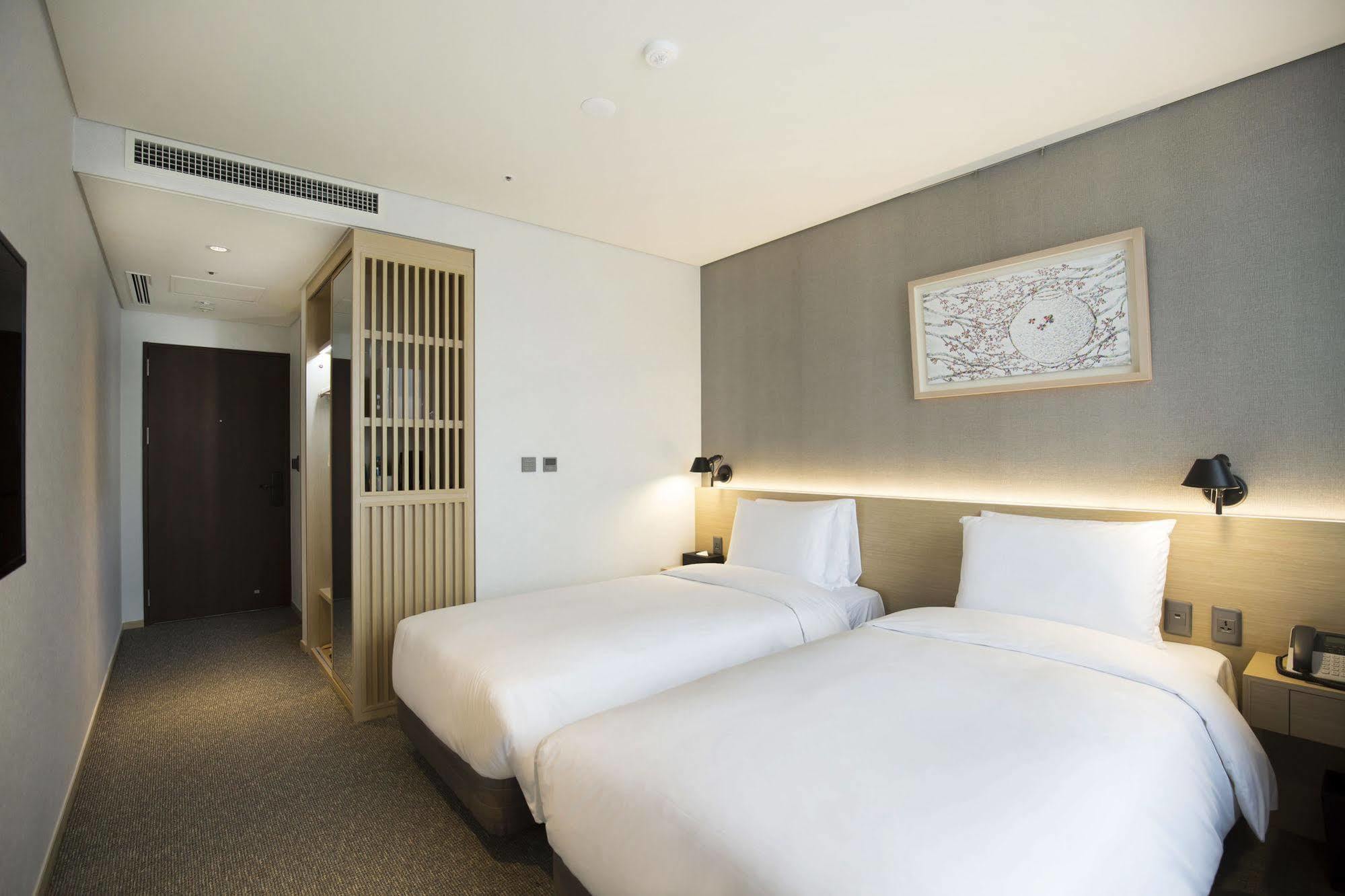 Arirang Hill Dongdaemun 4*