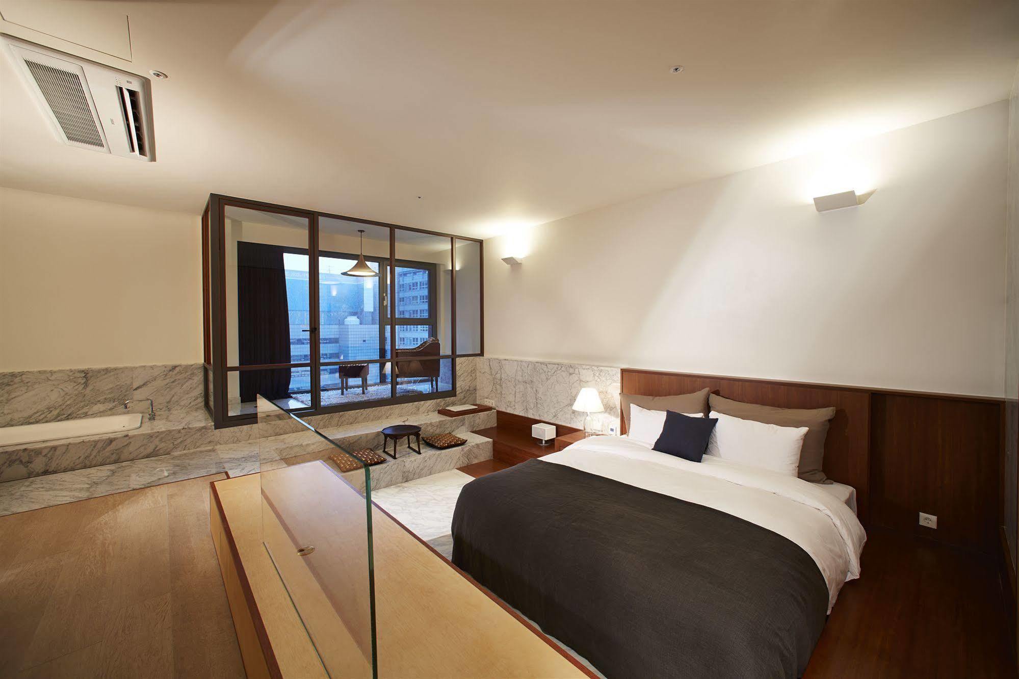 Snow Hotel 3*