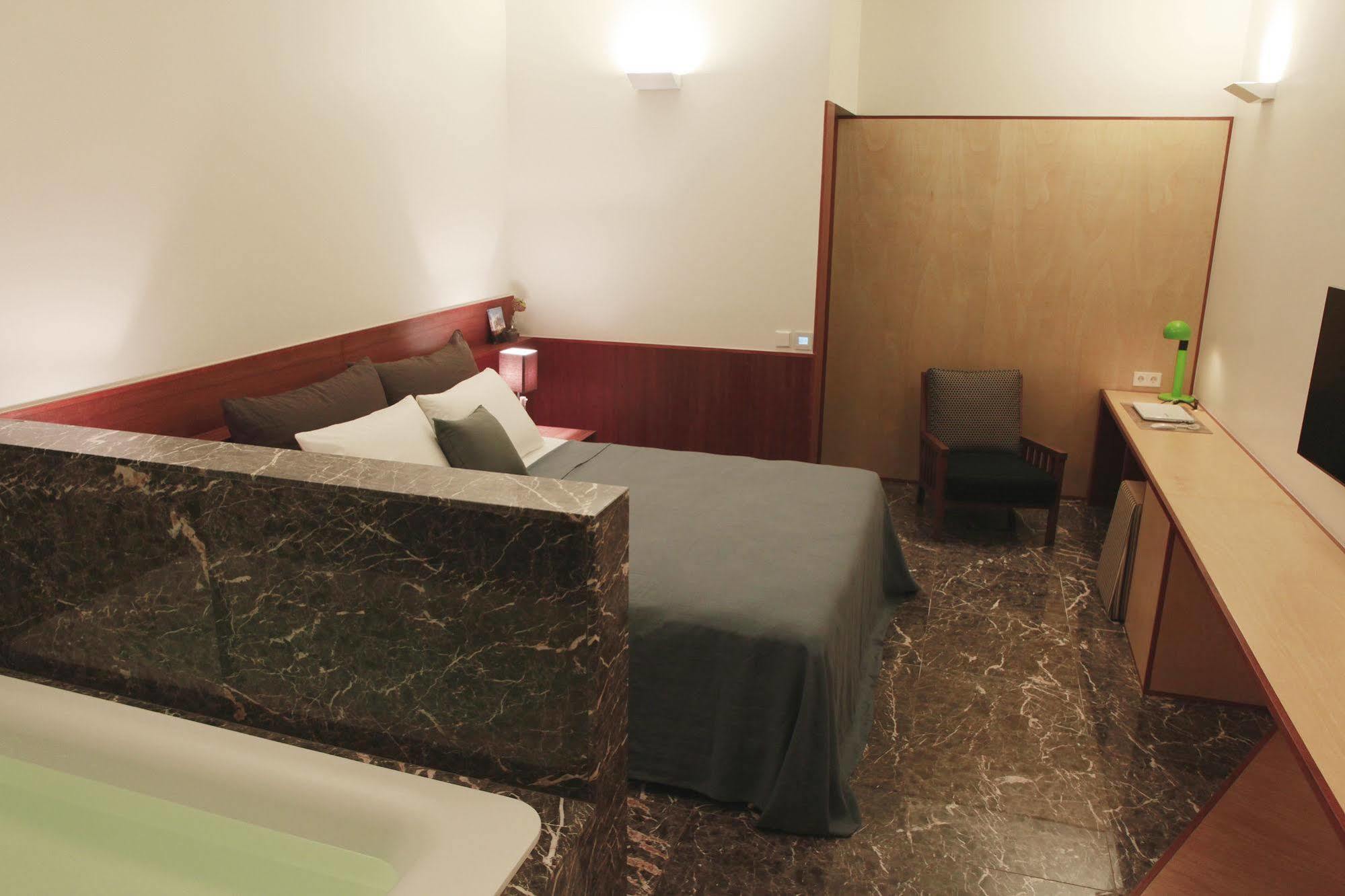 Hotel Snow