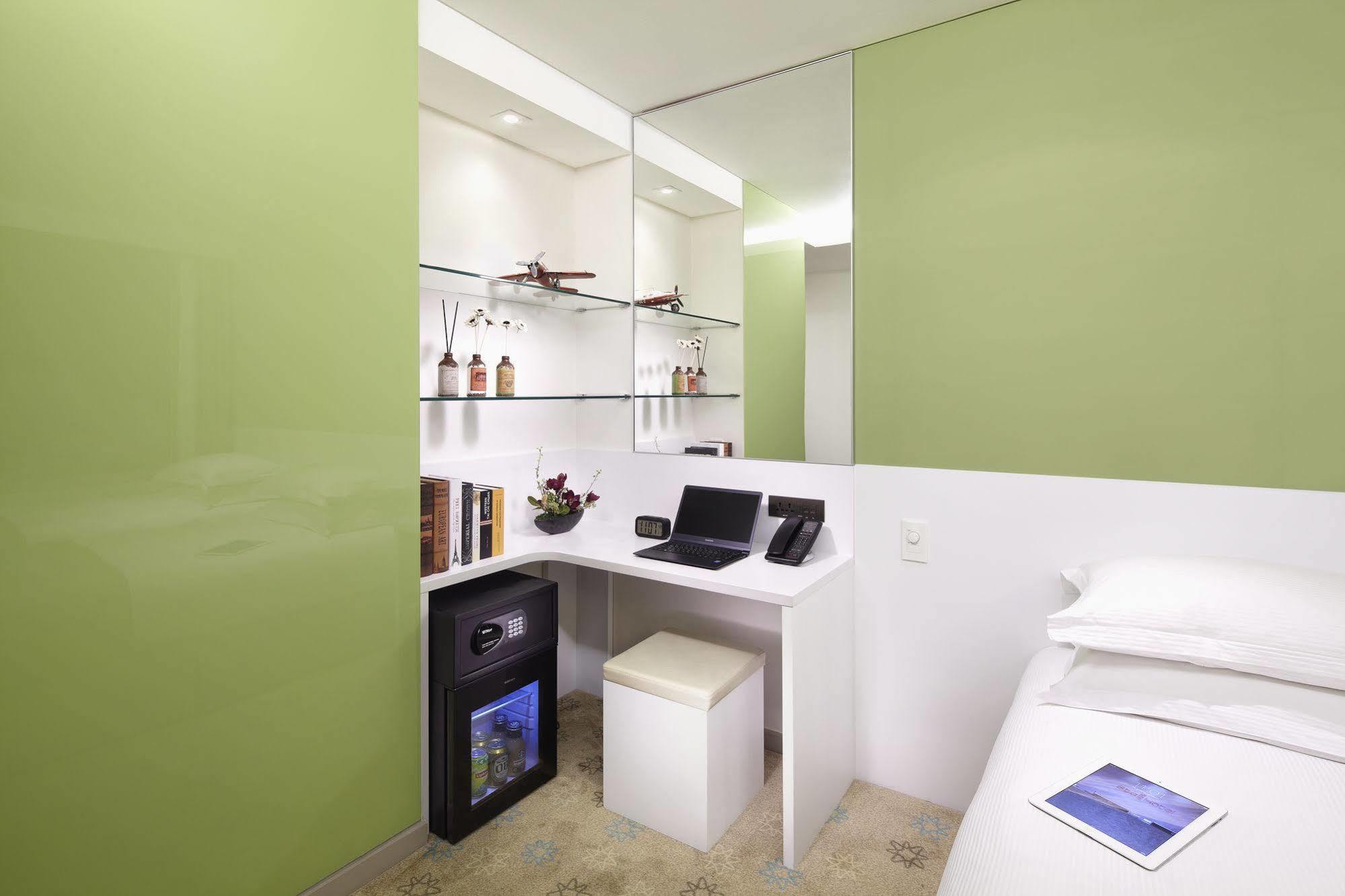 Travelodge Myeongdong Namsan 4*