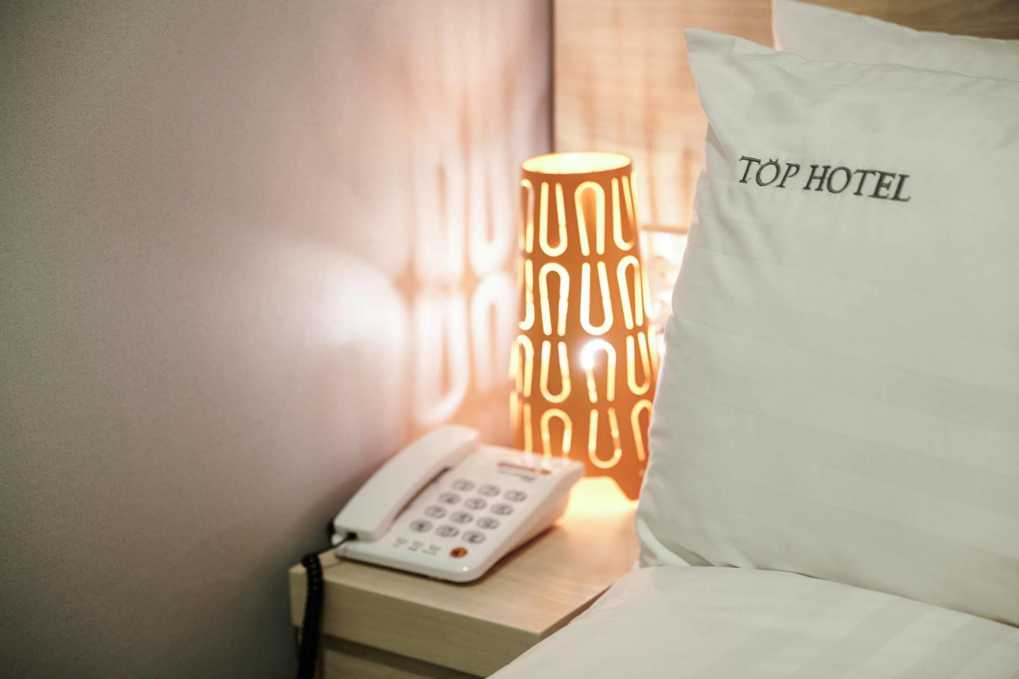 & Aparthotel