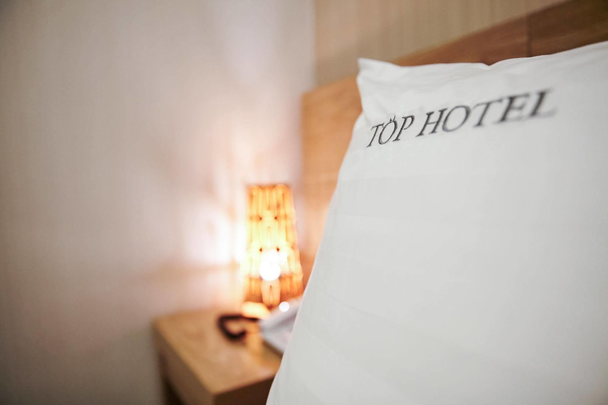 Aparthotel & 3*
