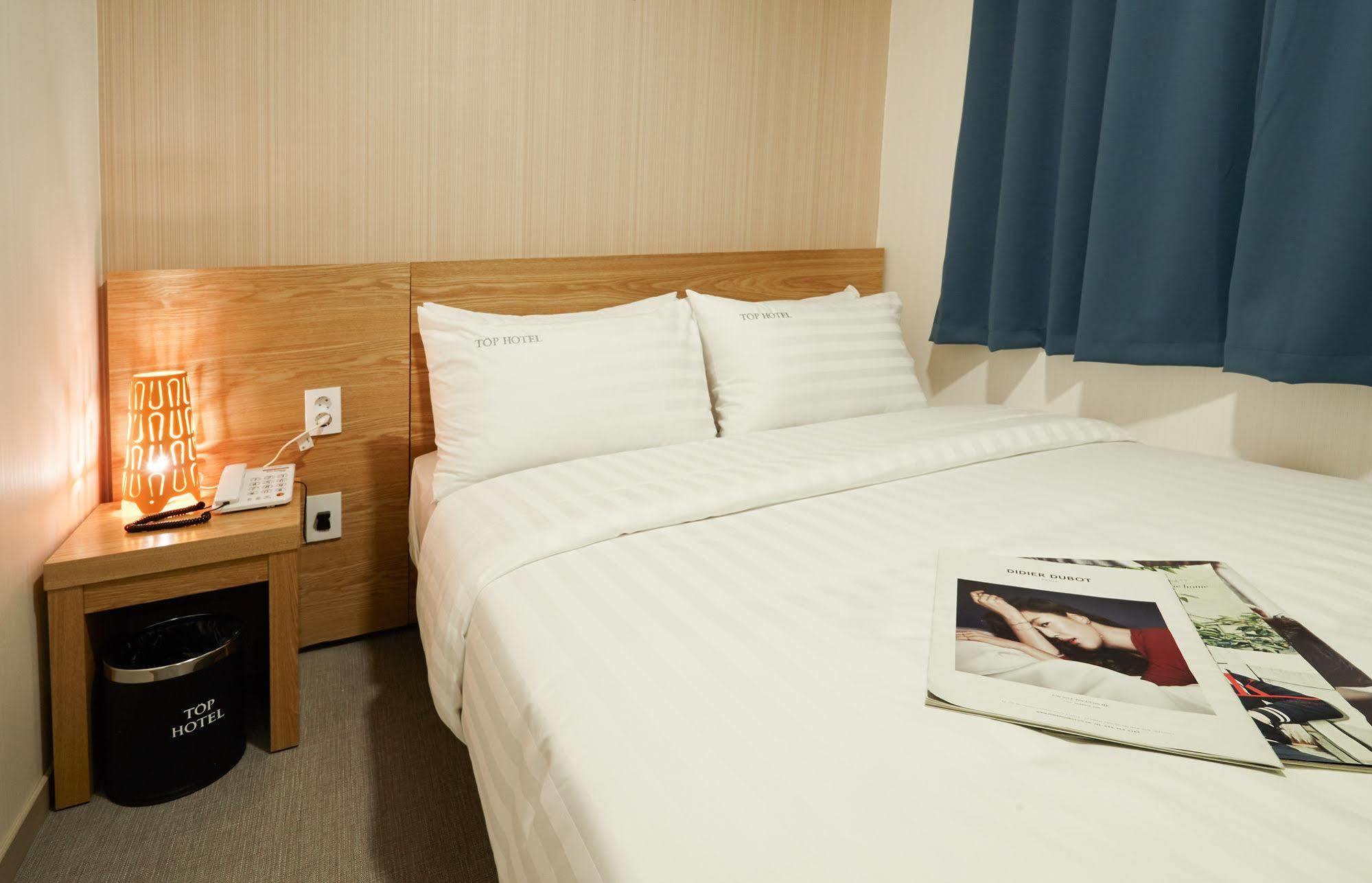 & Aparthotel 3*