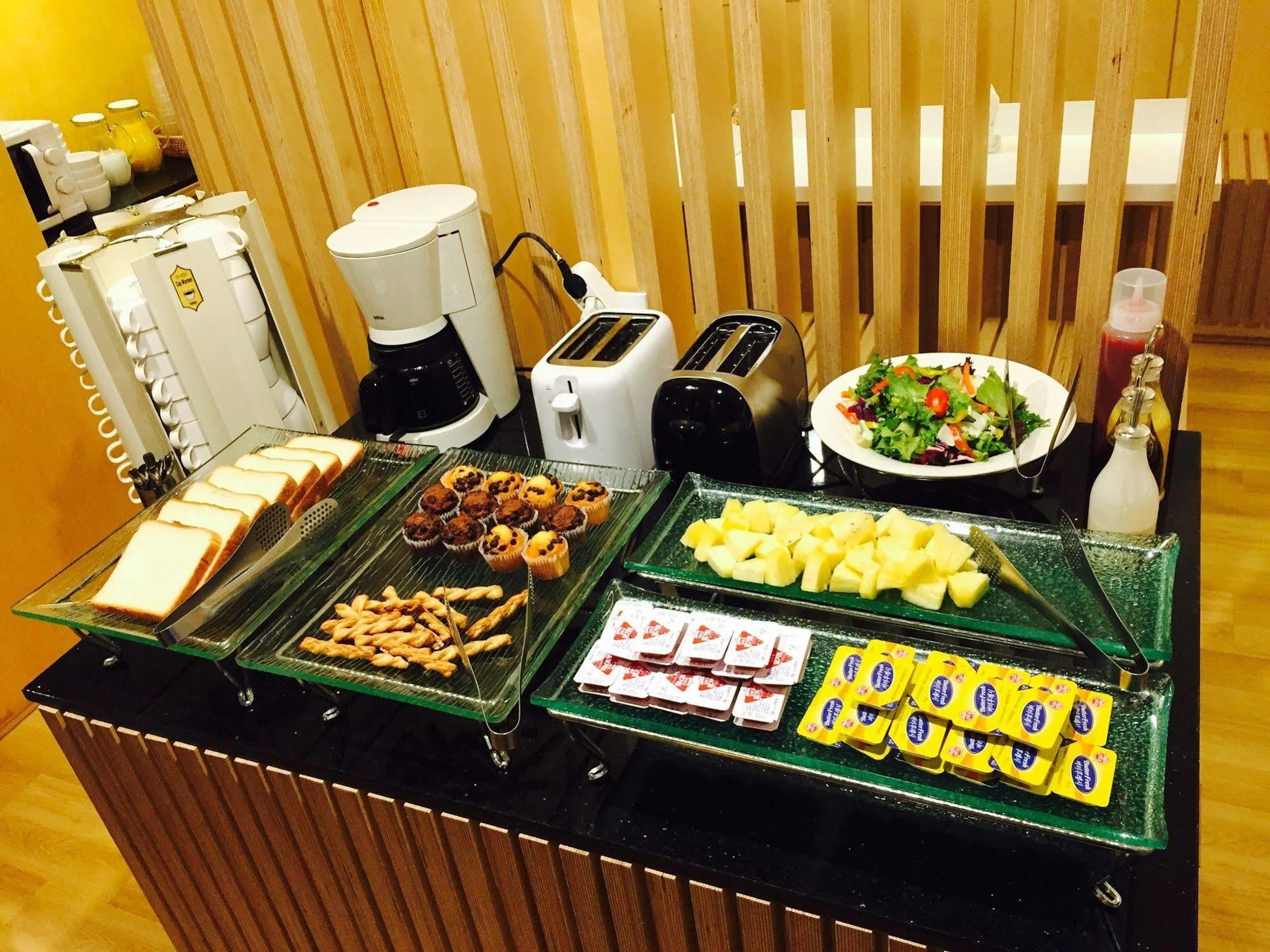 Cozy Myeongdong Hotel Seoul