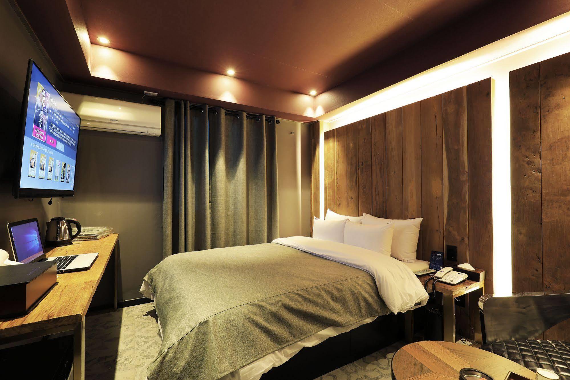 Rainbow Hotel 2*