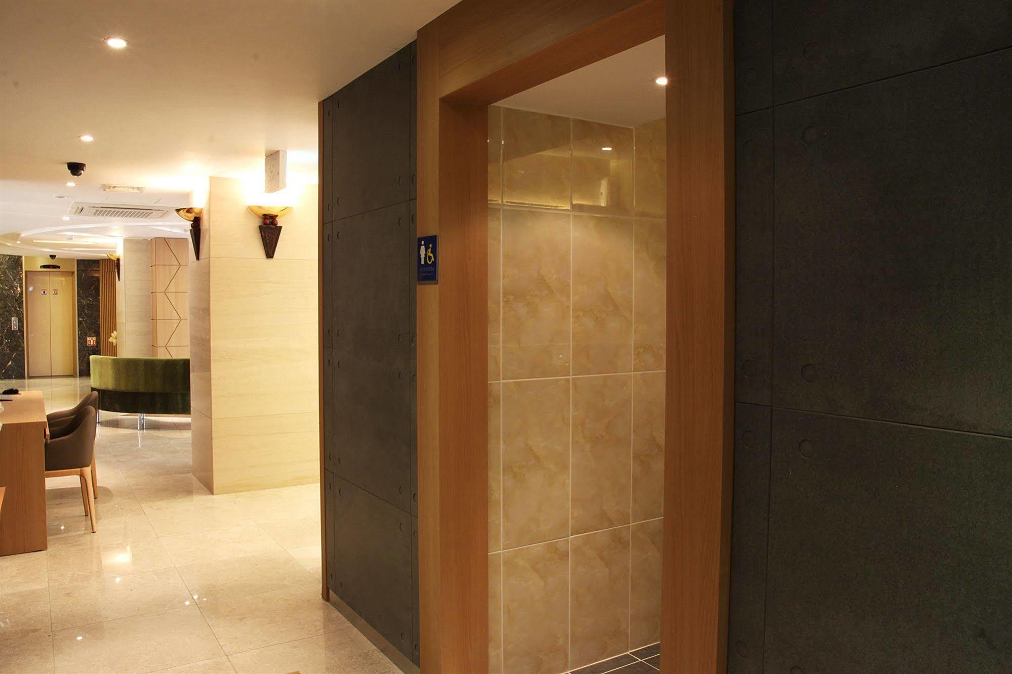 Hotel Benikea Kp