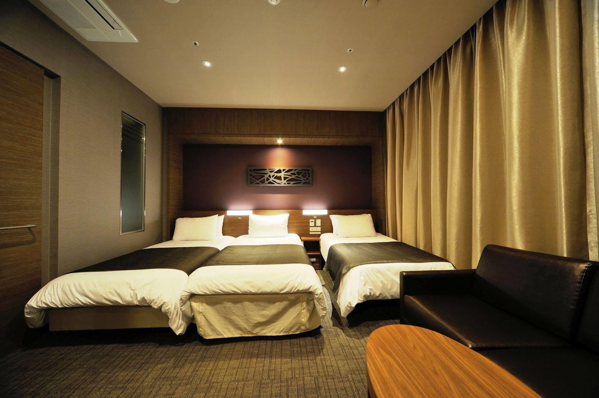 Hotel The Recenz Premium Gangnam Garosu-gil 3*