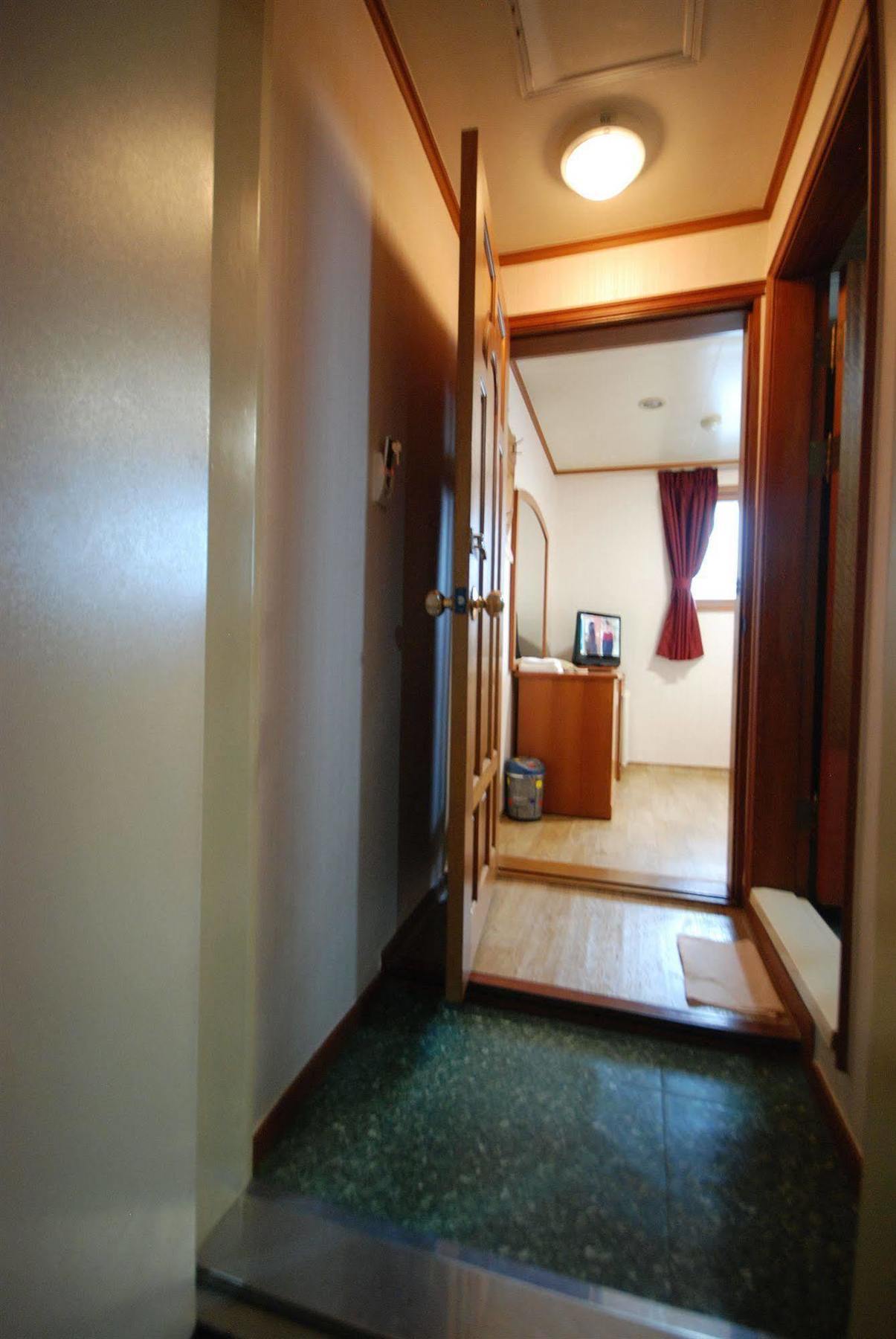 Yim's House