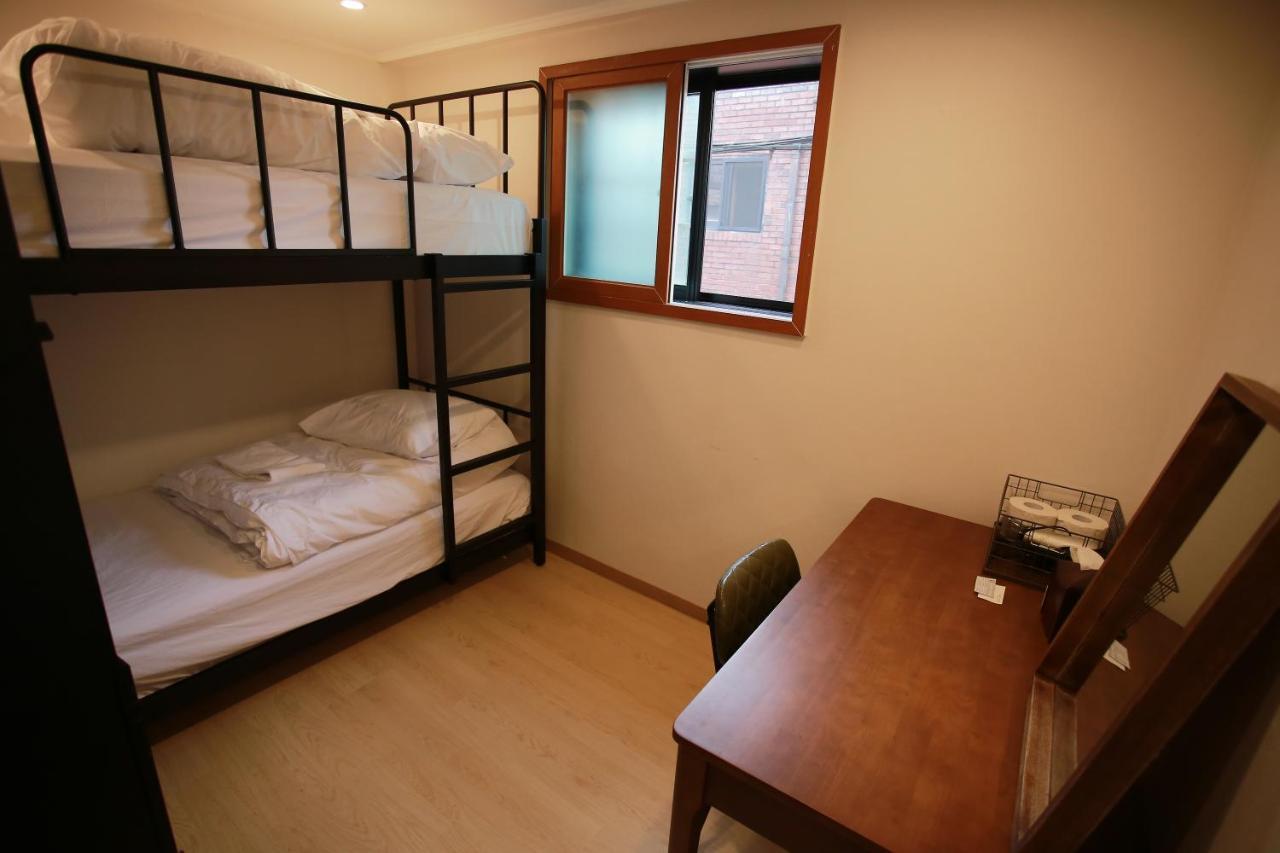Ultari Jongno Hostel