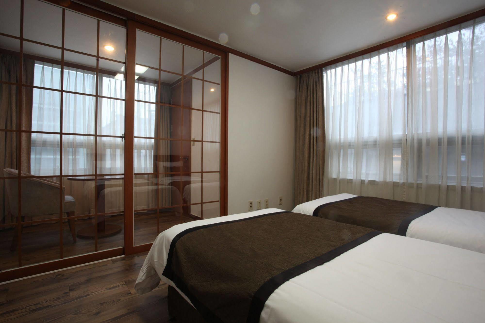 Coatel Chereville Hotel