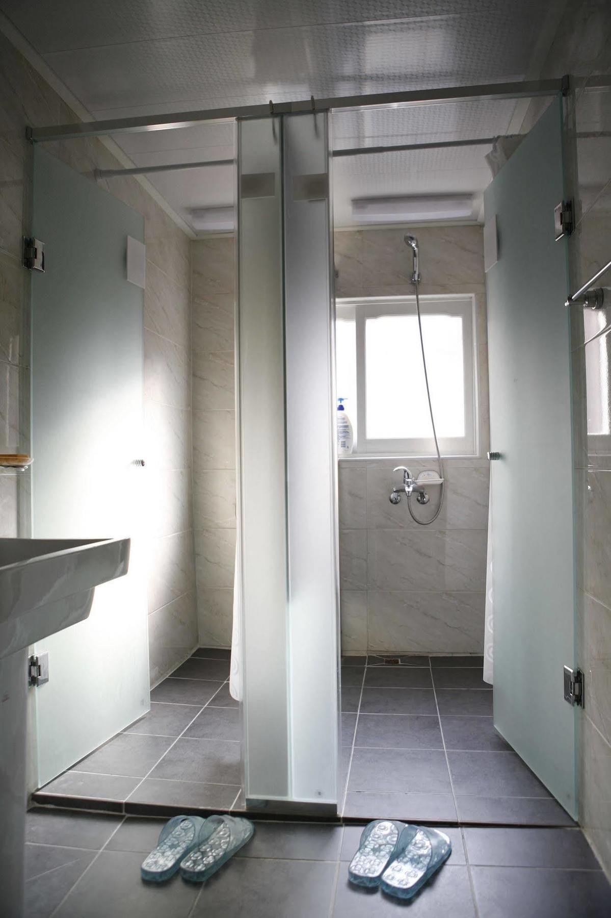 Birdsnest Hongdae Foreigner Only Hostel