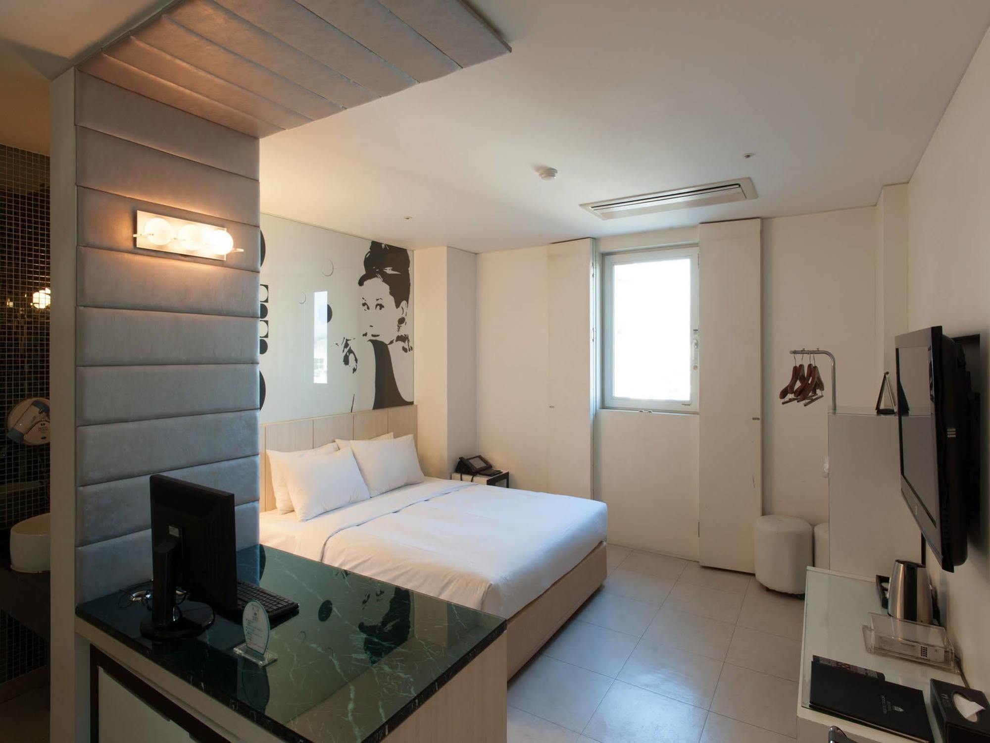 Hotel Benikea Acacia