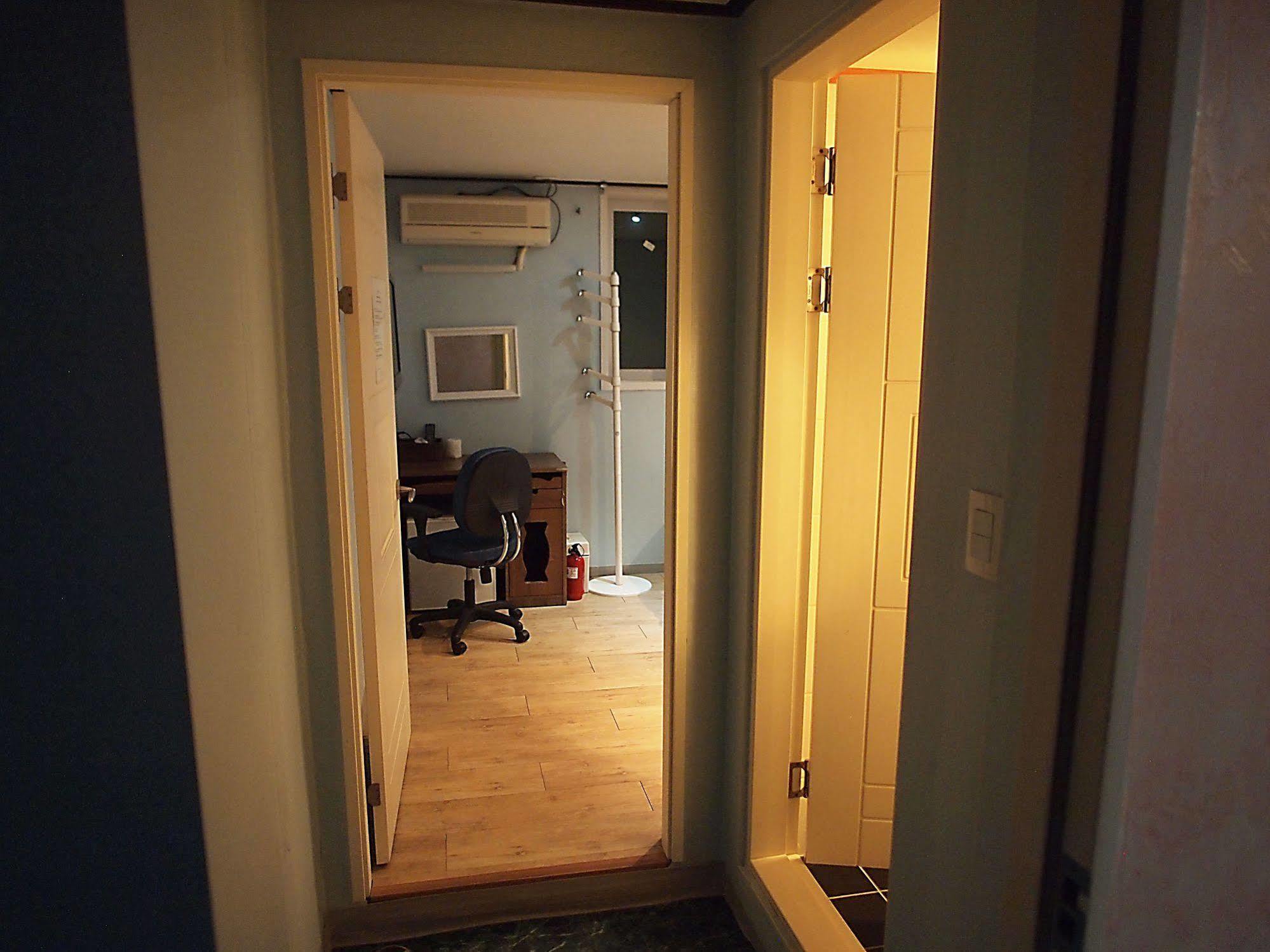 Guest house D.h Sinchon 2*