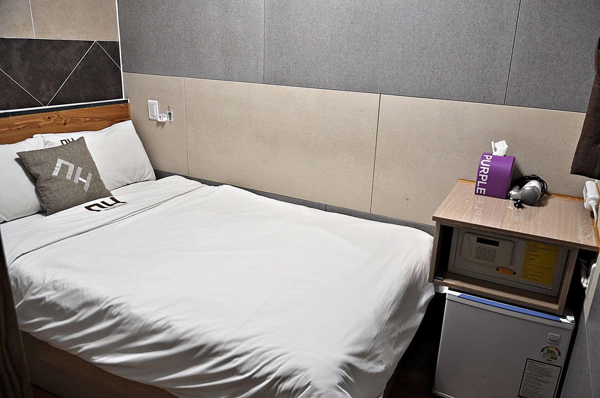 Guest house D.h Sinchon Seoul