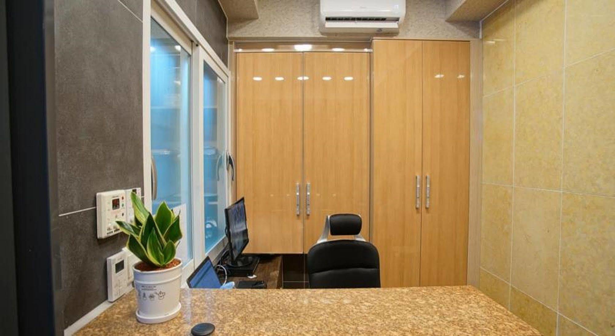 D.h Sinchon Guest house Seoul