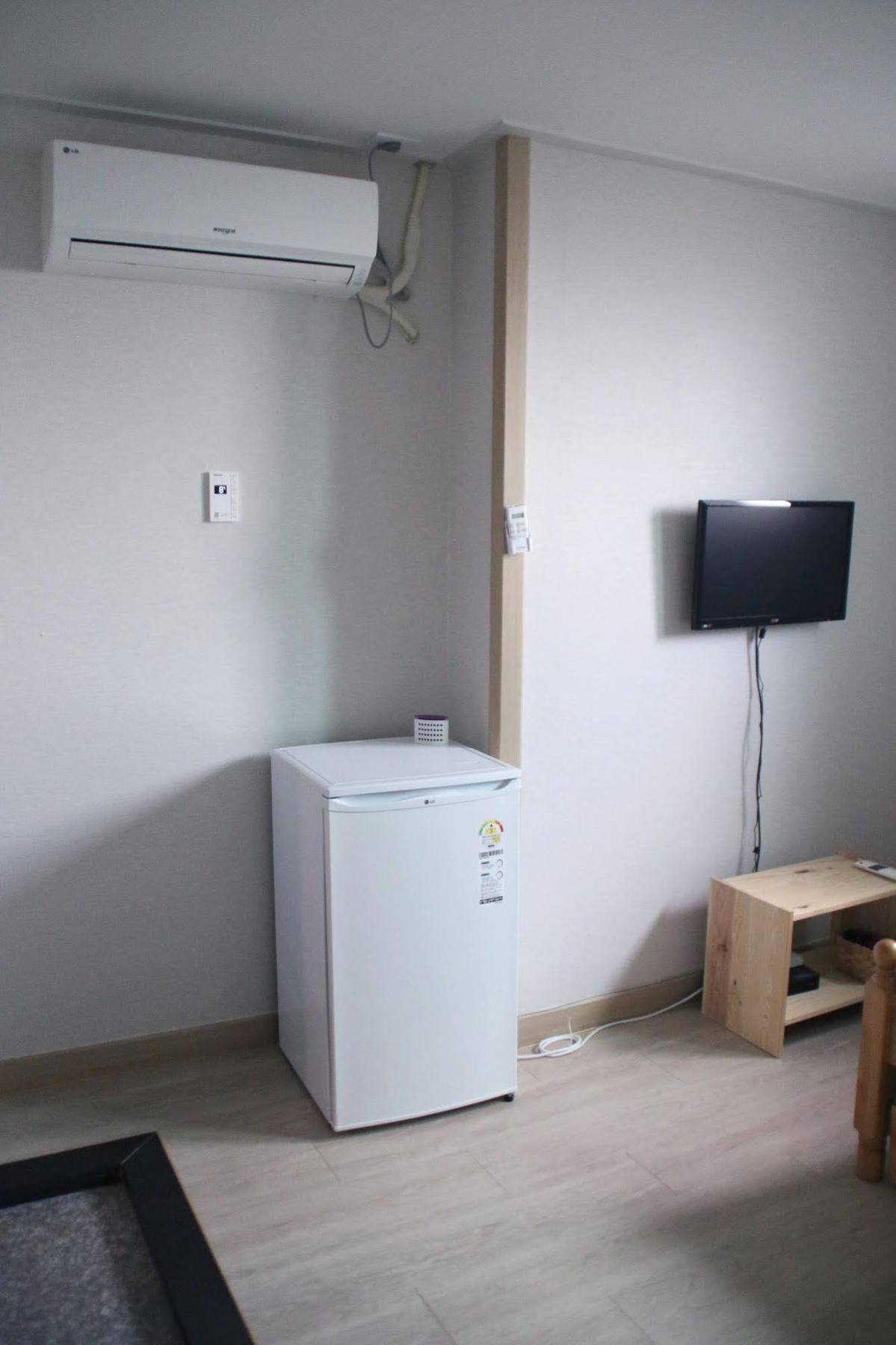 Twin Rabbit Hostel *
