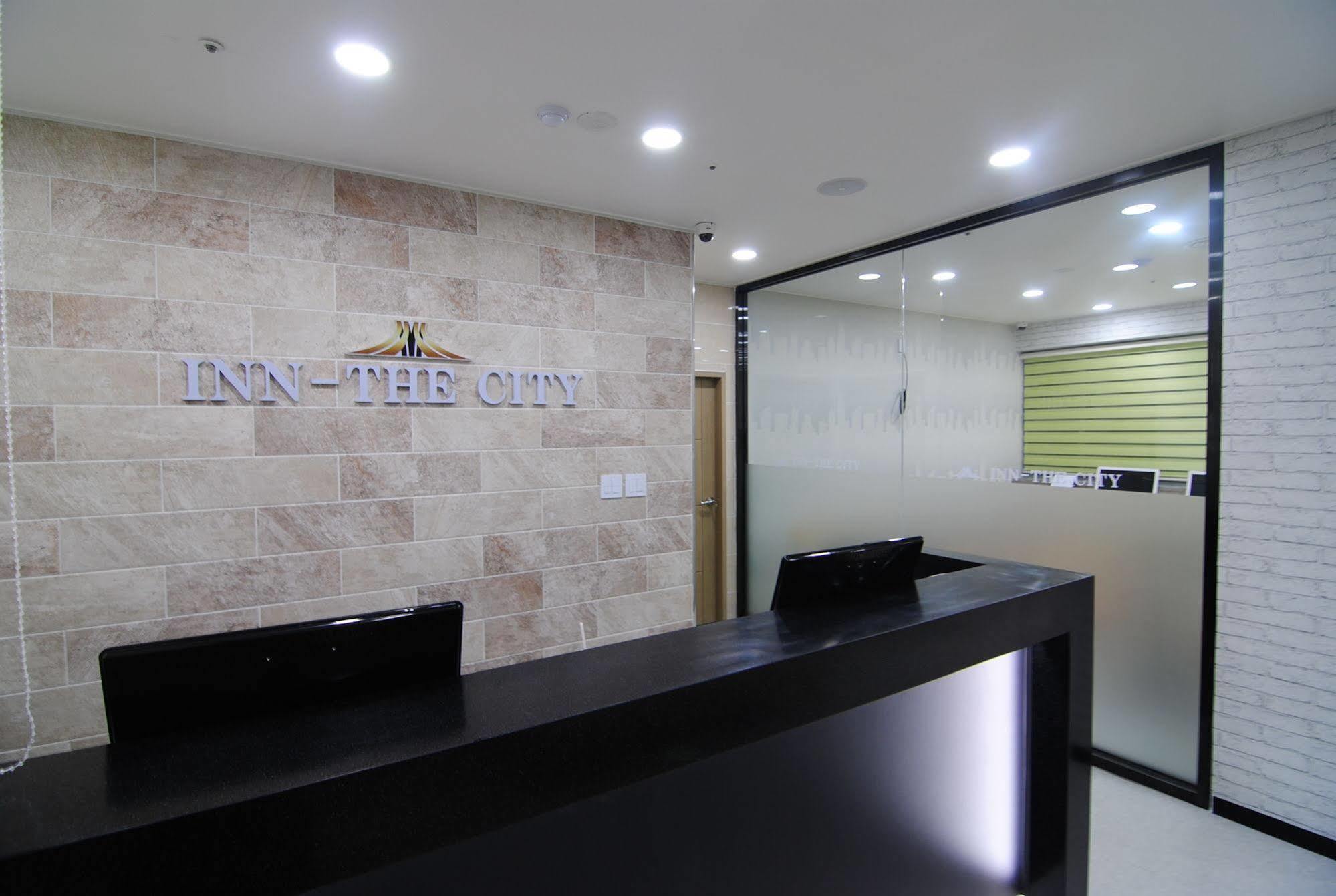 Hotel The Business 3*