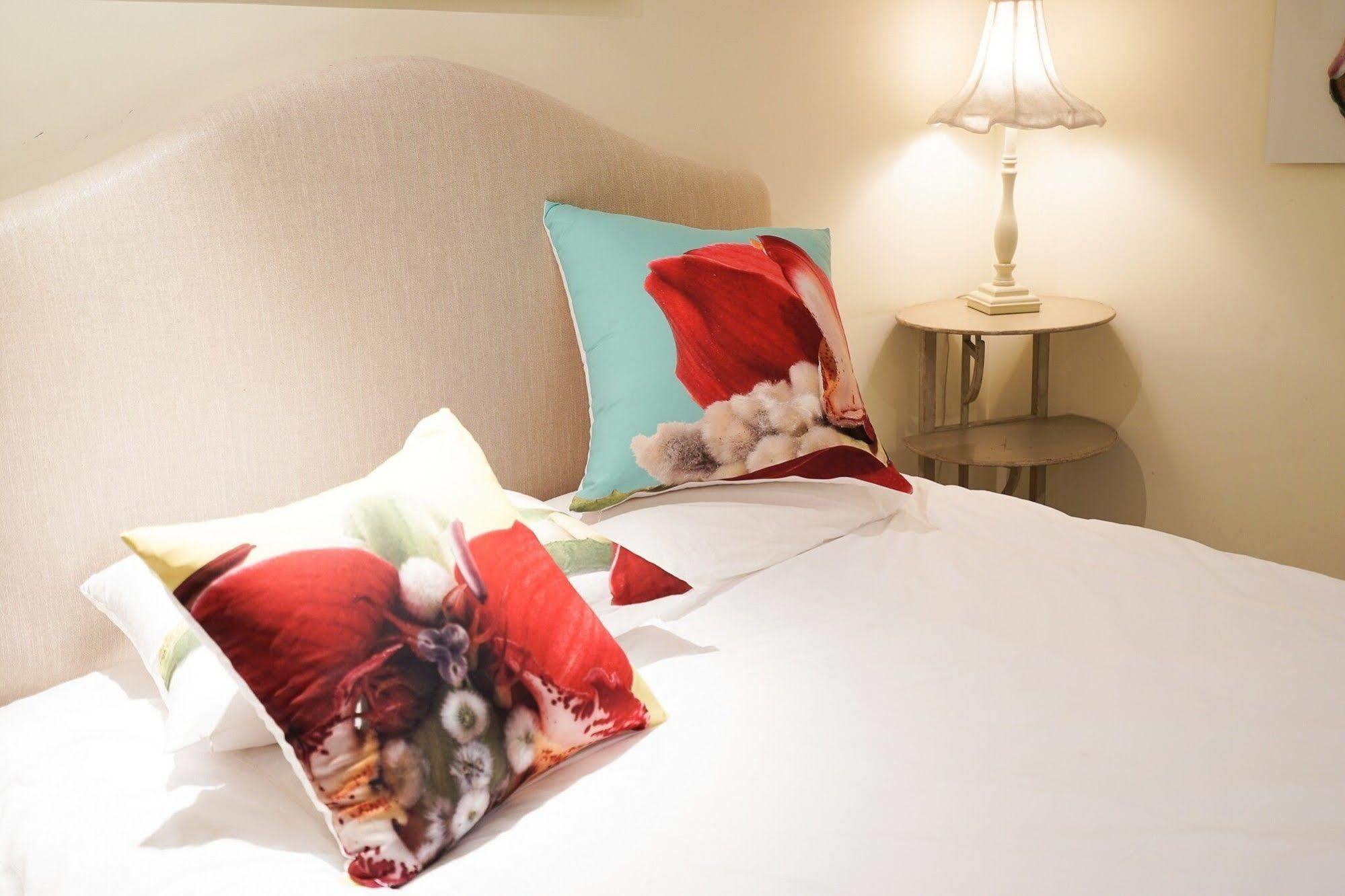 The Win Art House Apartment