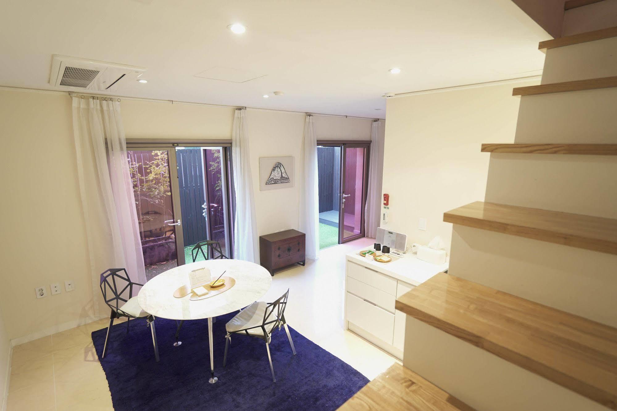 The Win Art House Apartment Seoul