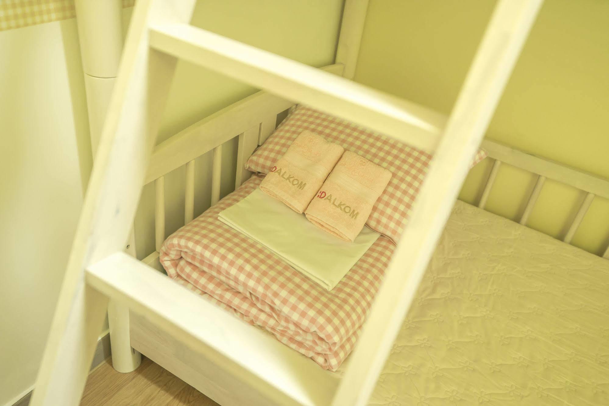 Dalkom Myeongdong Guest house Seoul