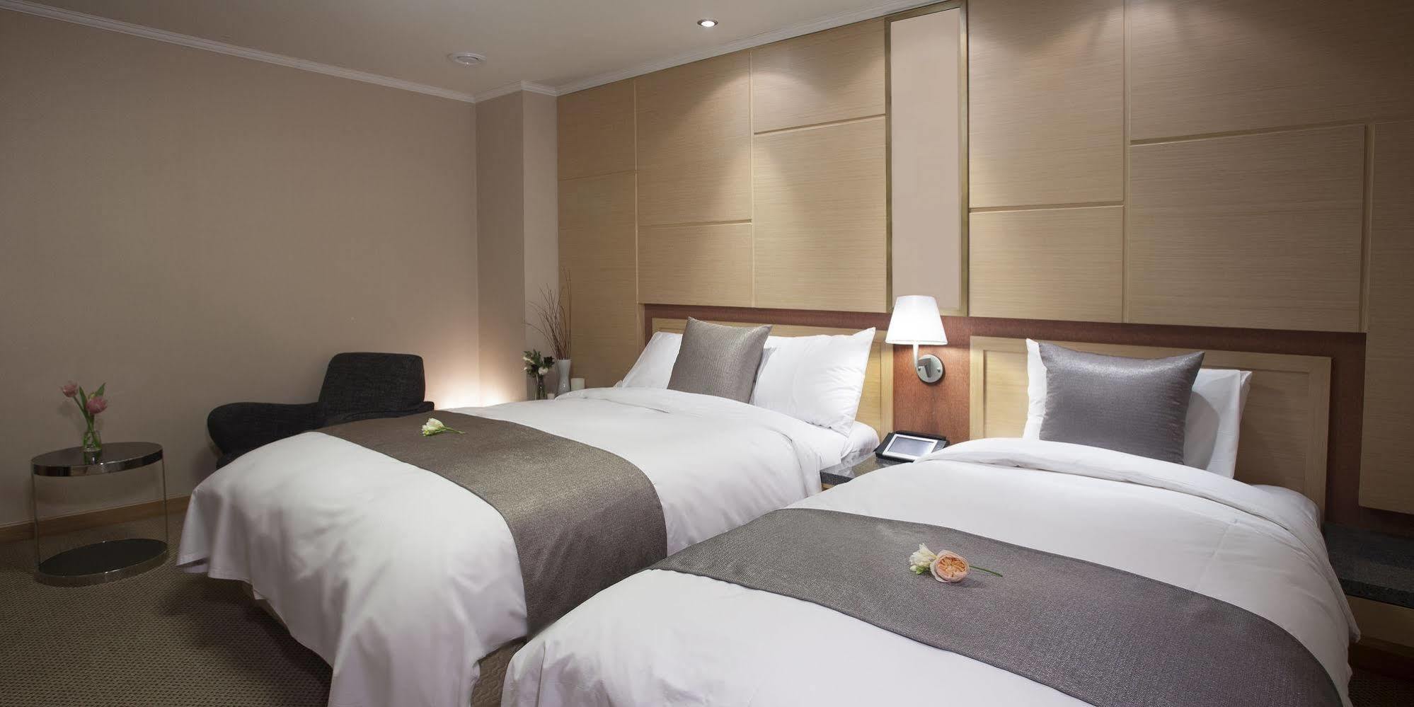 Sunshine Hotel 3*