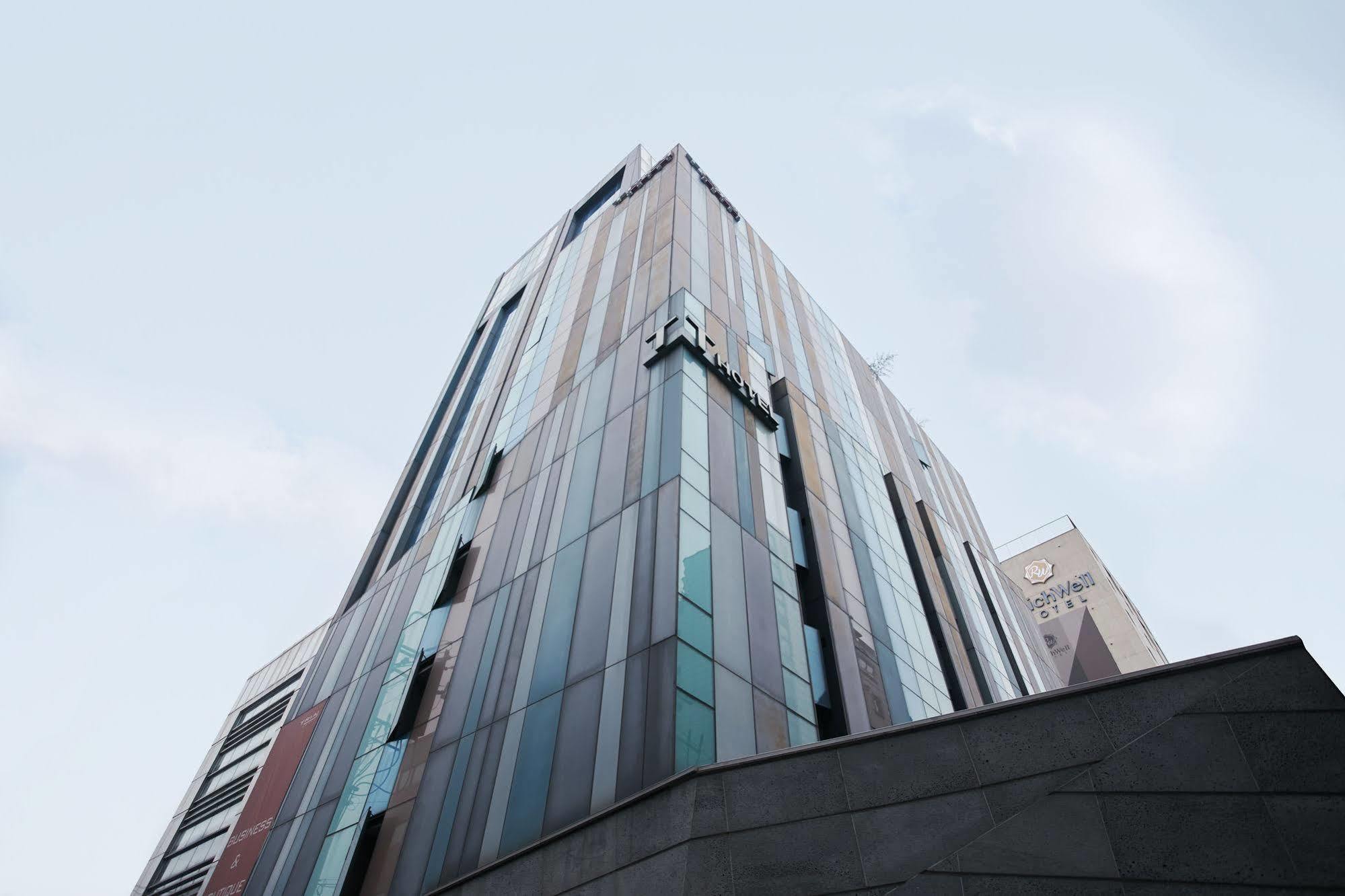 Hotel Tria Business & Boutique