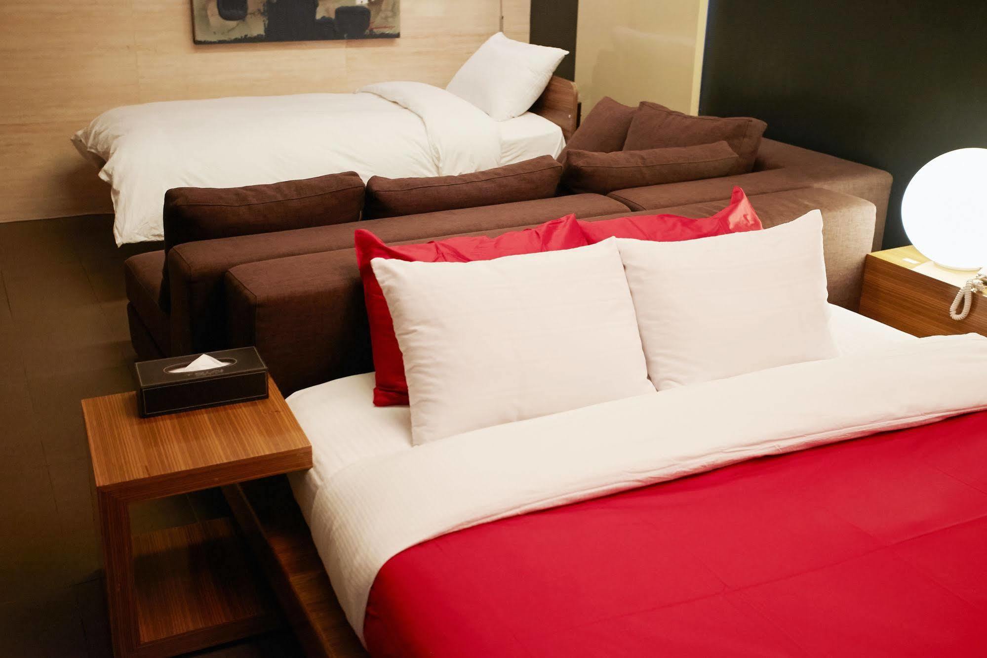 Tria Business & Boutique 3*