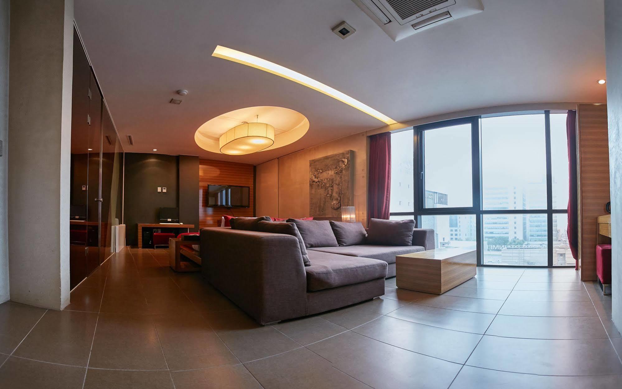 Hotel Tria Business & Boutique 3*