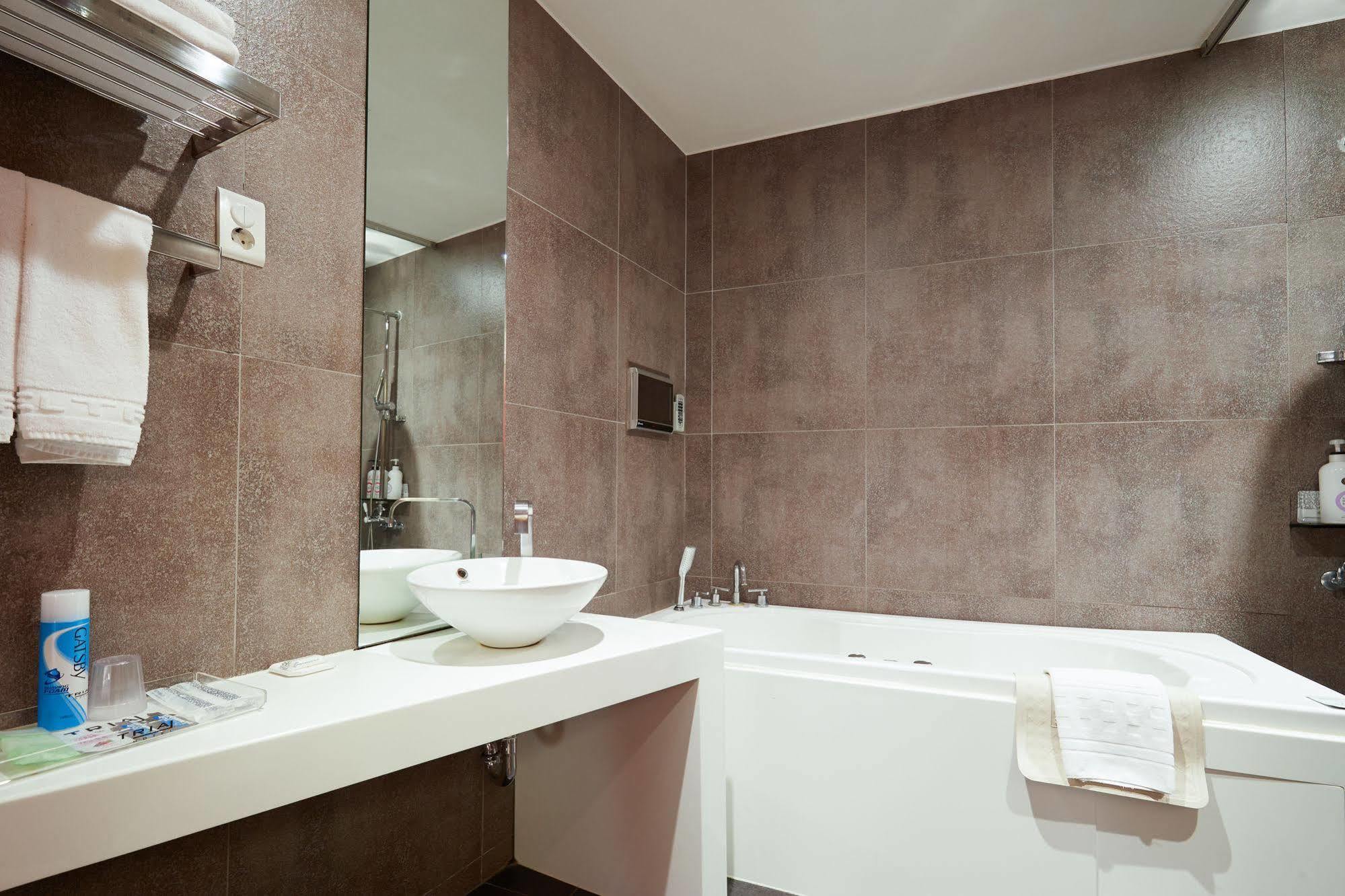 Tria Business & Boutique 3* Seoul